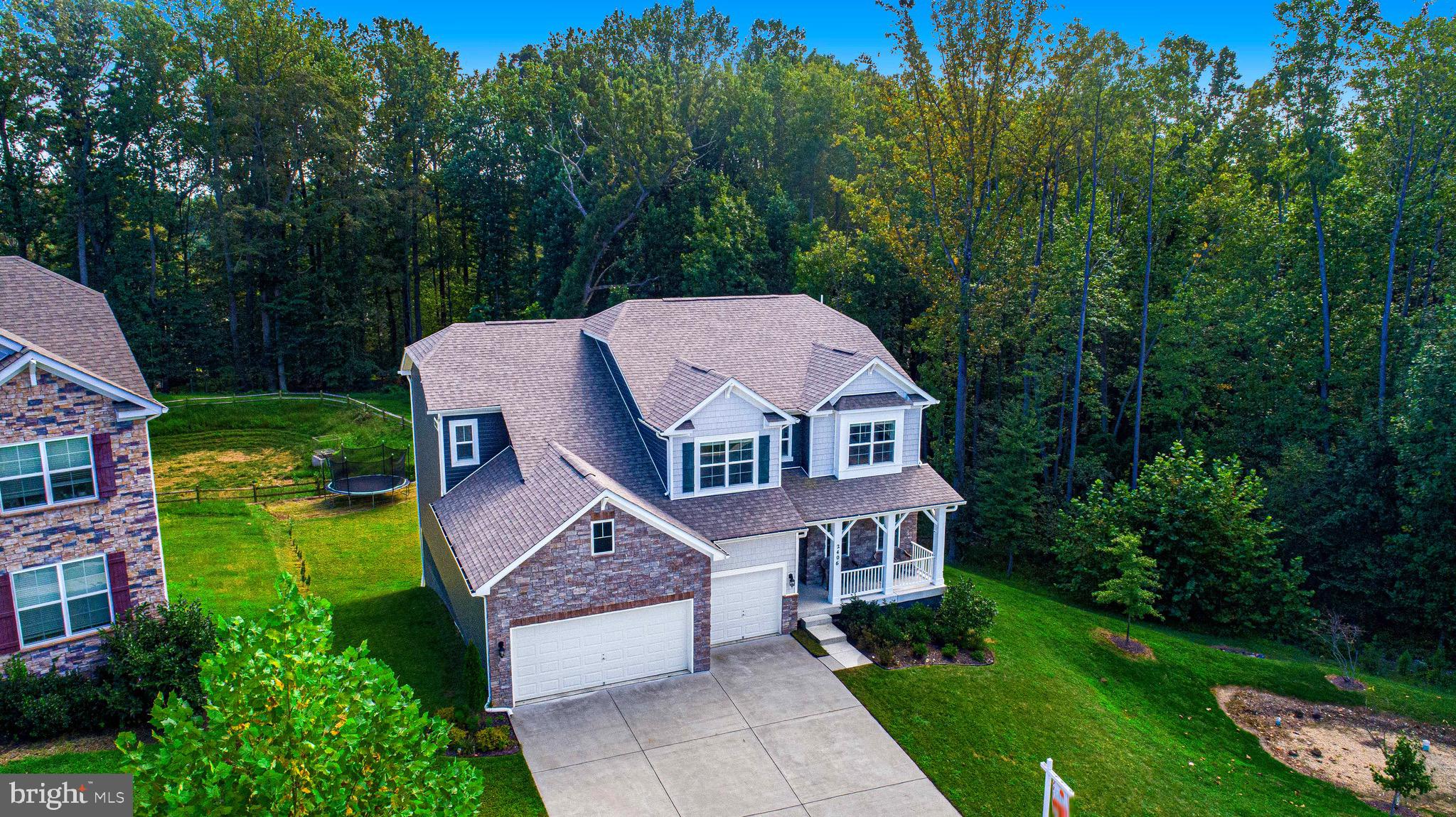 2406 MONARCH WAY