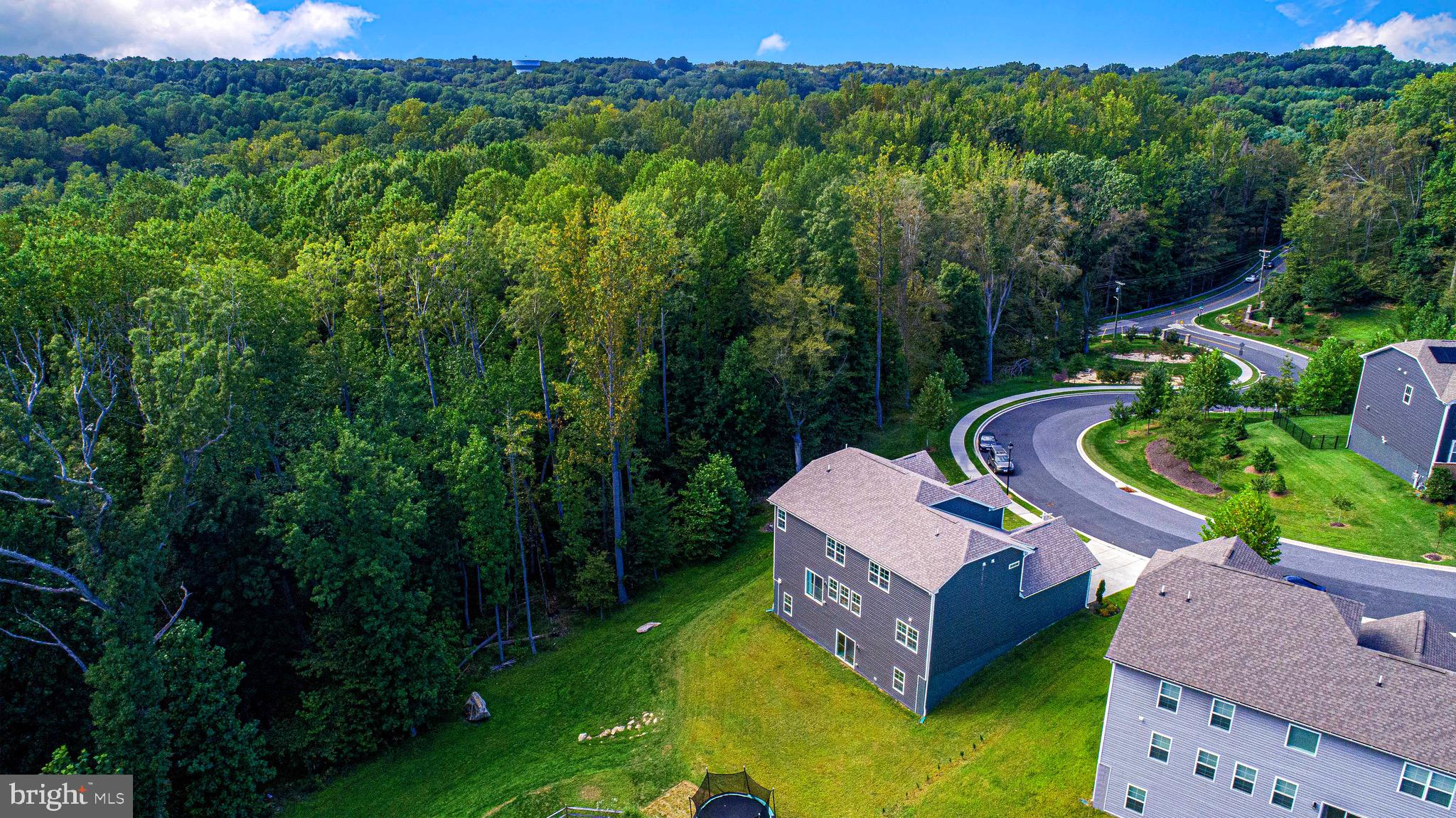 MONARCH GLEN - Residential