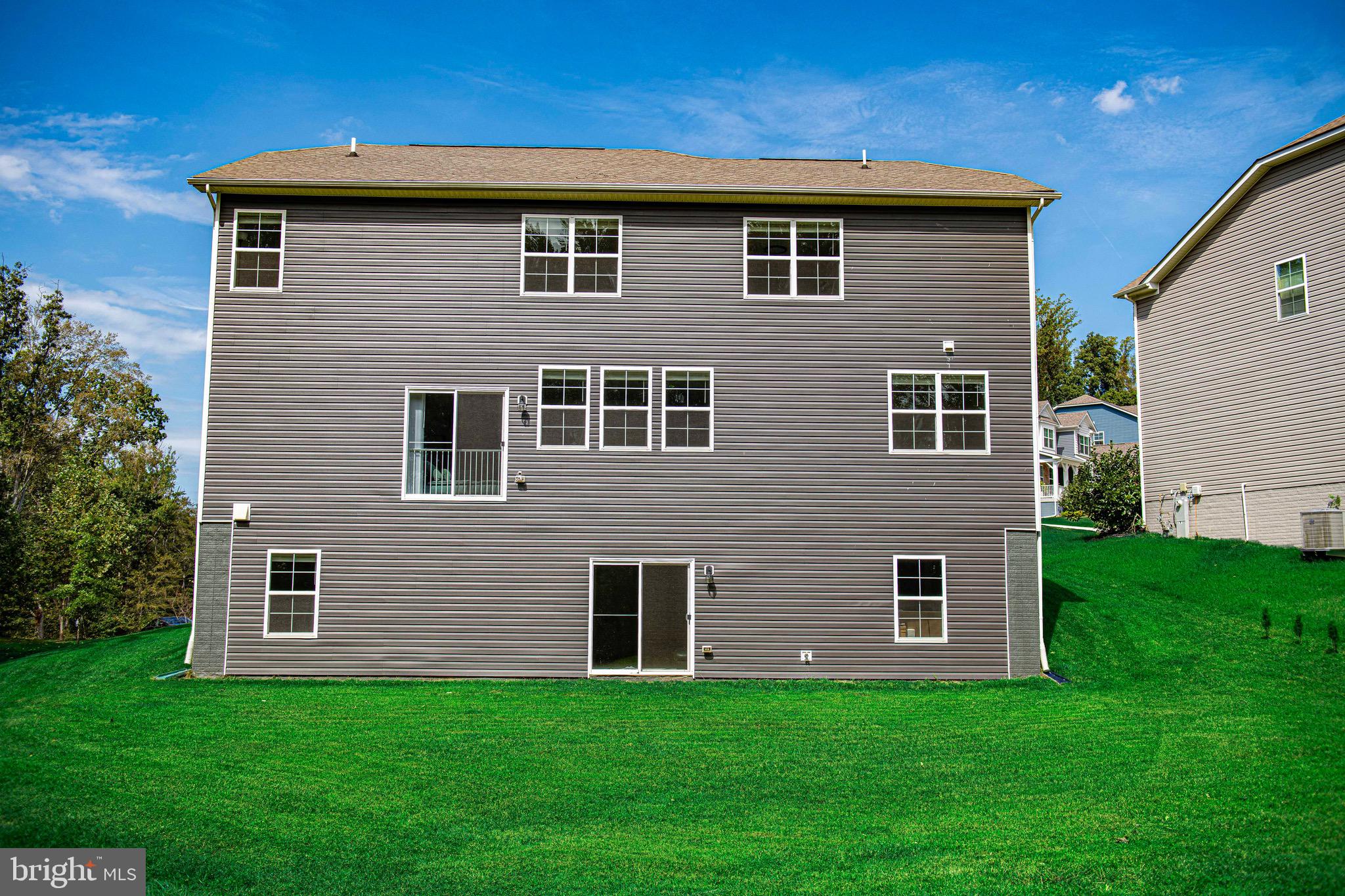 MONARCH GLEN - Residential