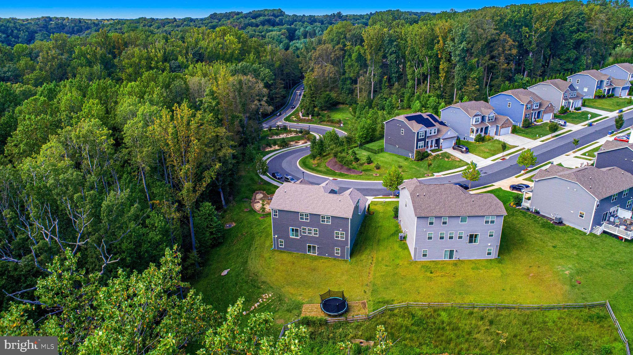 MONARCH GLEN - Residential