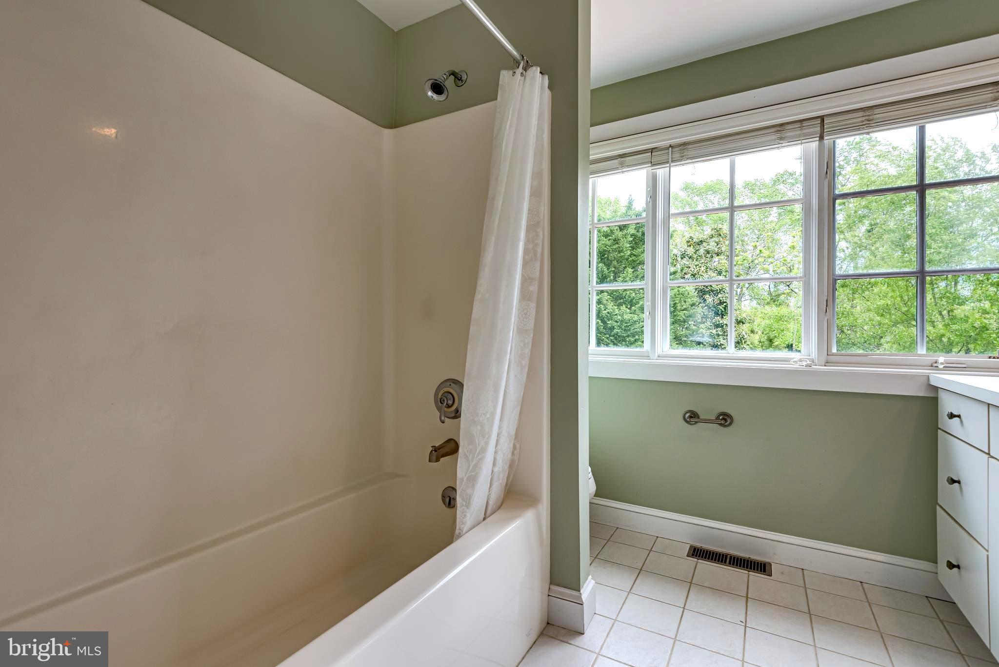 BEECHWOOD ON THE BURLEY - Residential