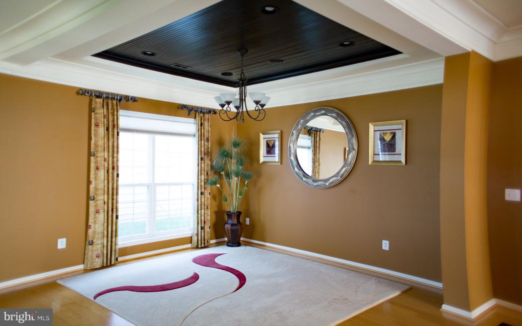 SYMPHONY VILLAGE AT CENTREVILLE - Residential