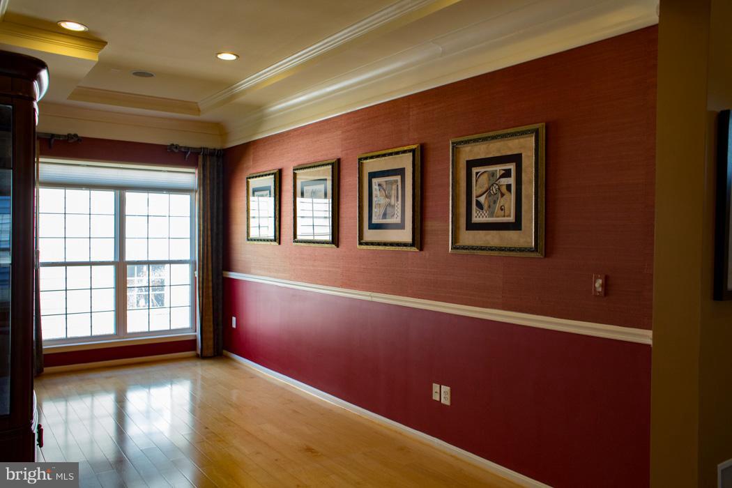 SYMPHONY VILLAGE AT CENTREVILLE - Residential