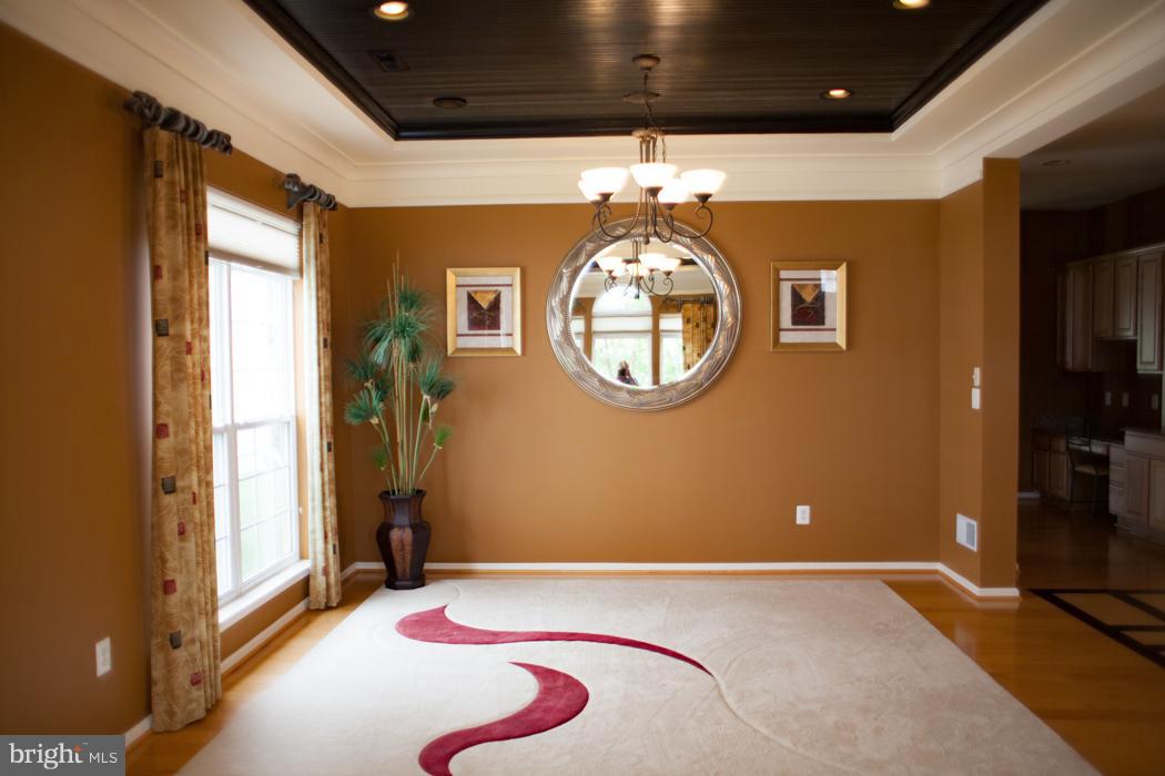 SYMPHONY VILLAGE AT CENTREVILLE - Residential