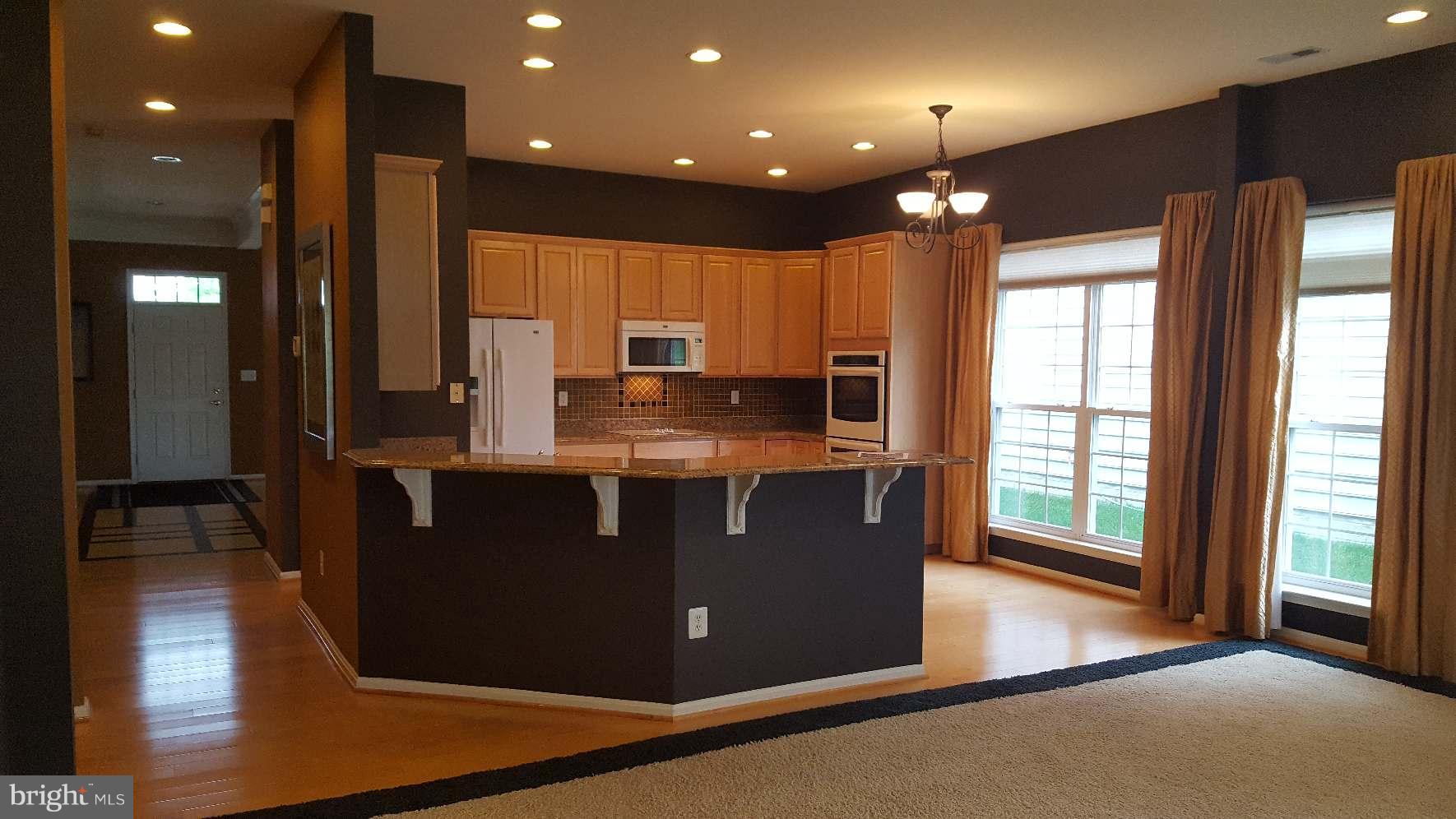 SYMPHONY VILLAGE AT CENTREVILLE - Residential