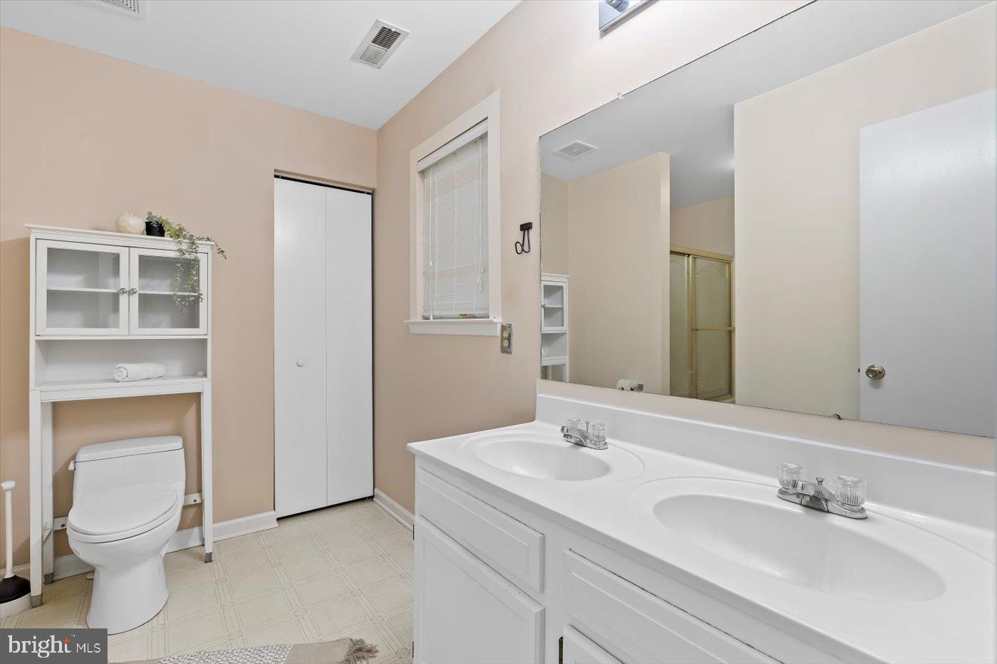 FOX RIDGE - Residential