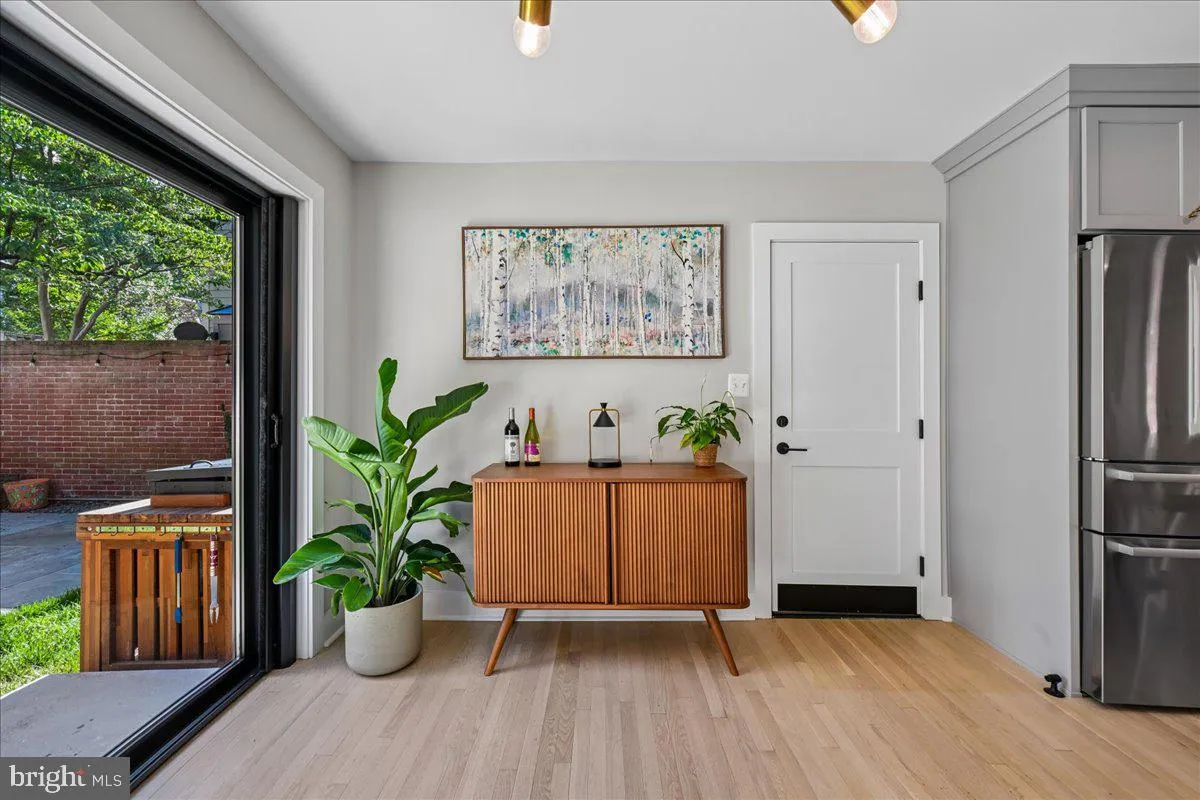 Additional image 39 of 655 E Street SE, Washington, DC 20003