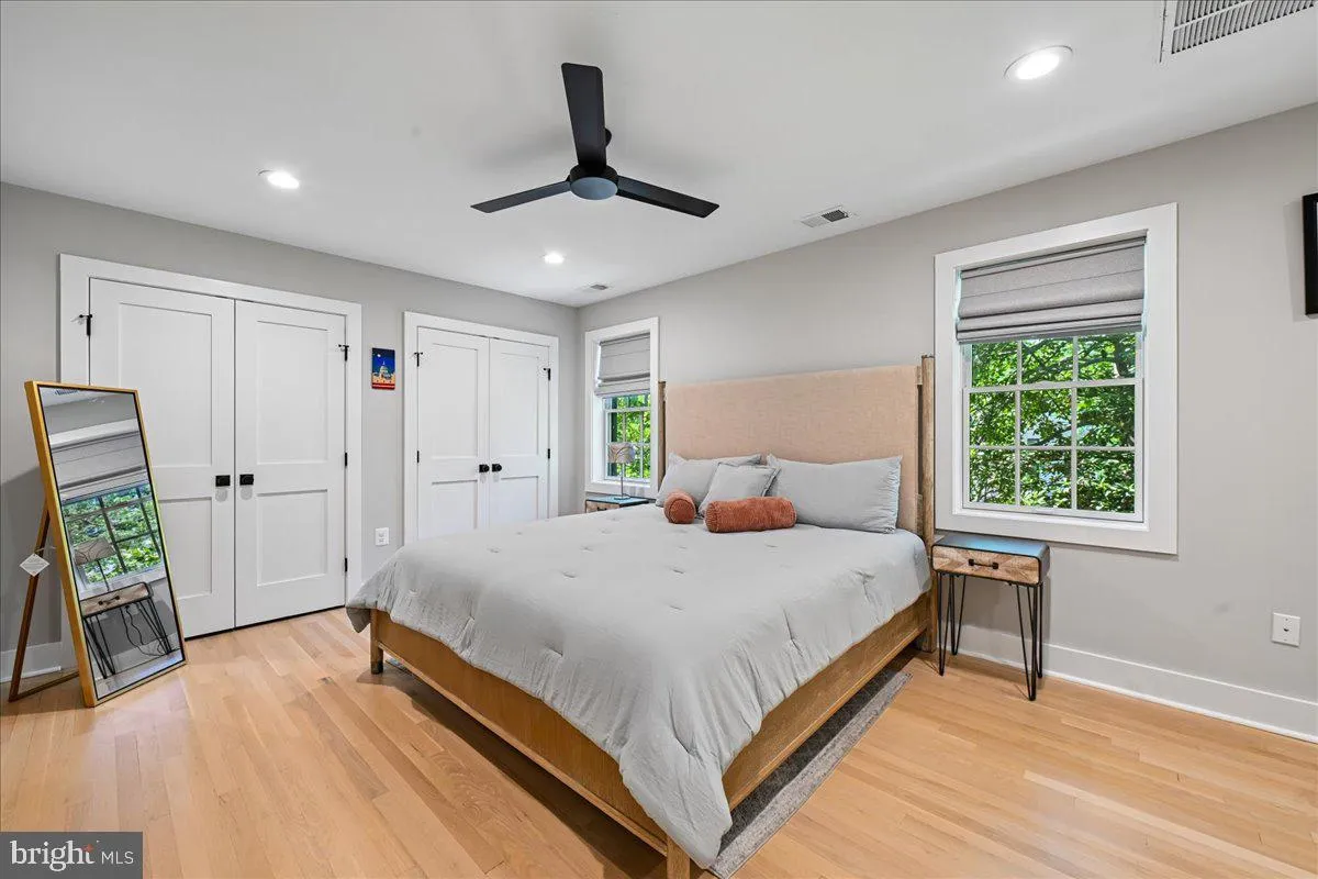 Additional image 45 of 655 E Street SE, Washington, DC 20003