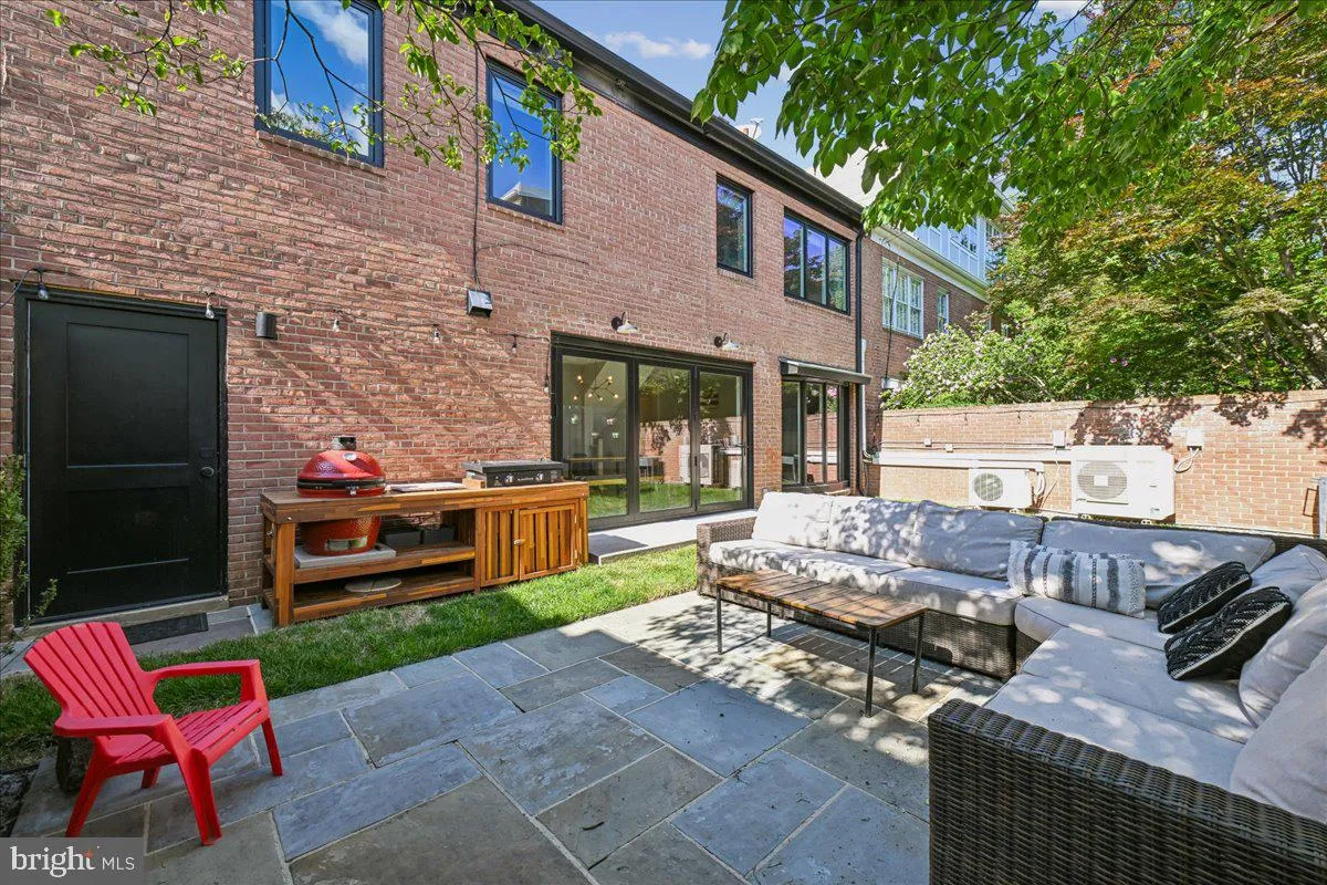 Additional image 62 of 655 E Street SE, Washington, DC 20003