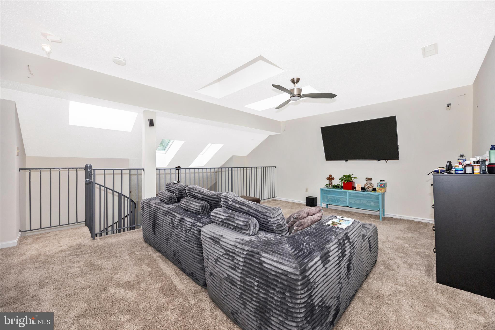 CHURCHILL VIEW - Residential