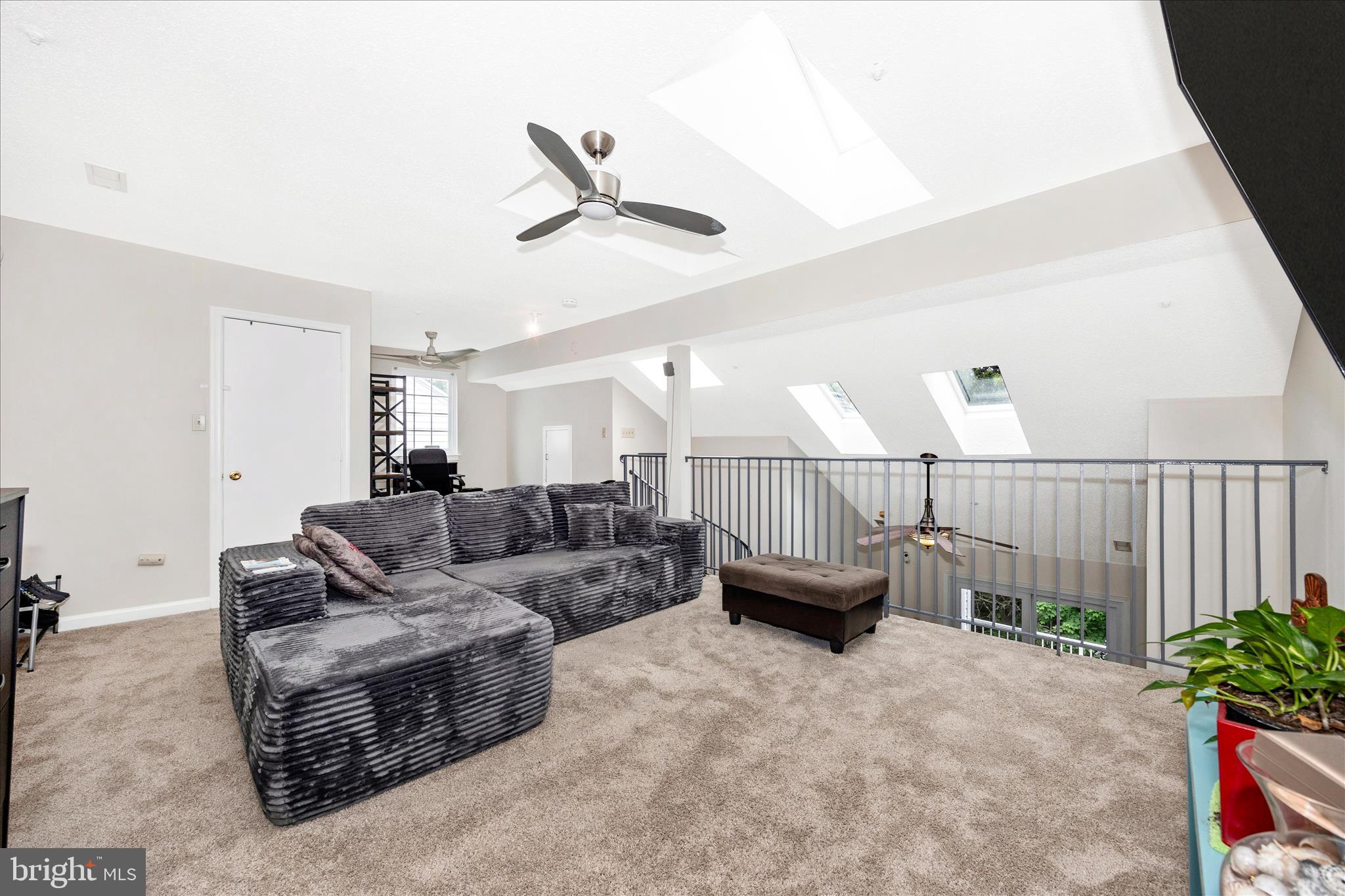 CHURCHILL VIEW - Residential
