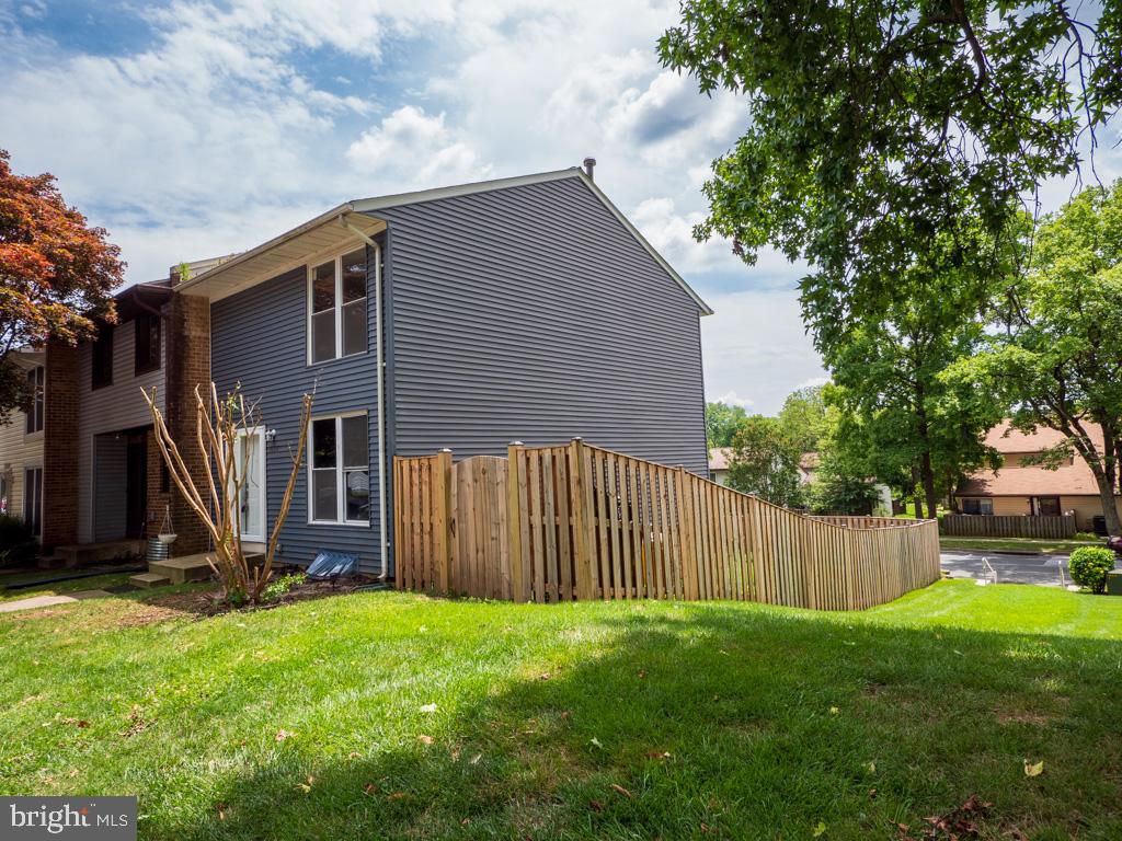 CROFTON MEADOWS - Residential