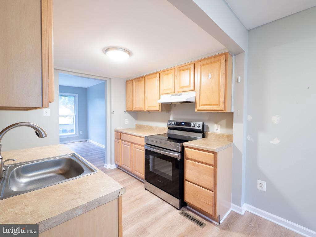 CROFTON MEADOWS - Residential