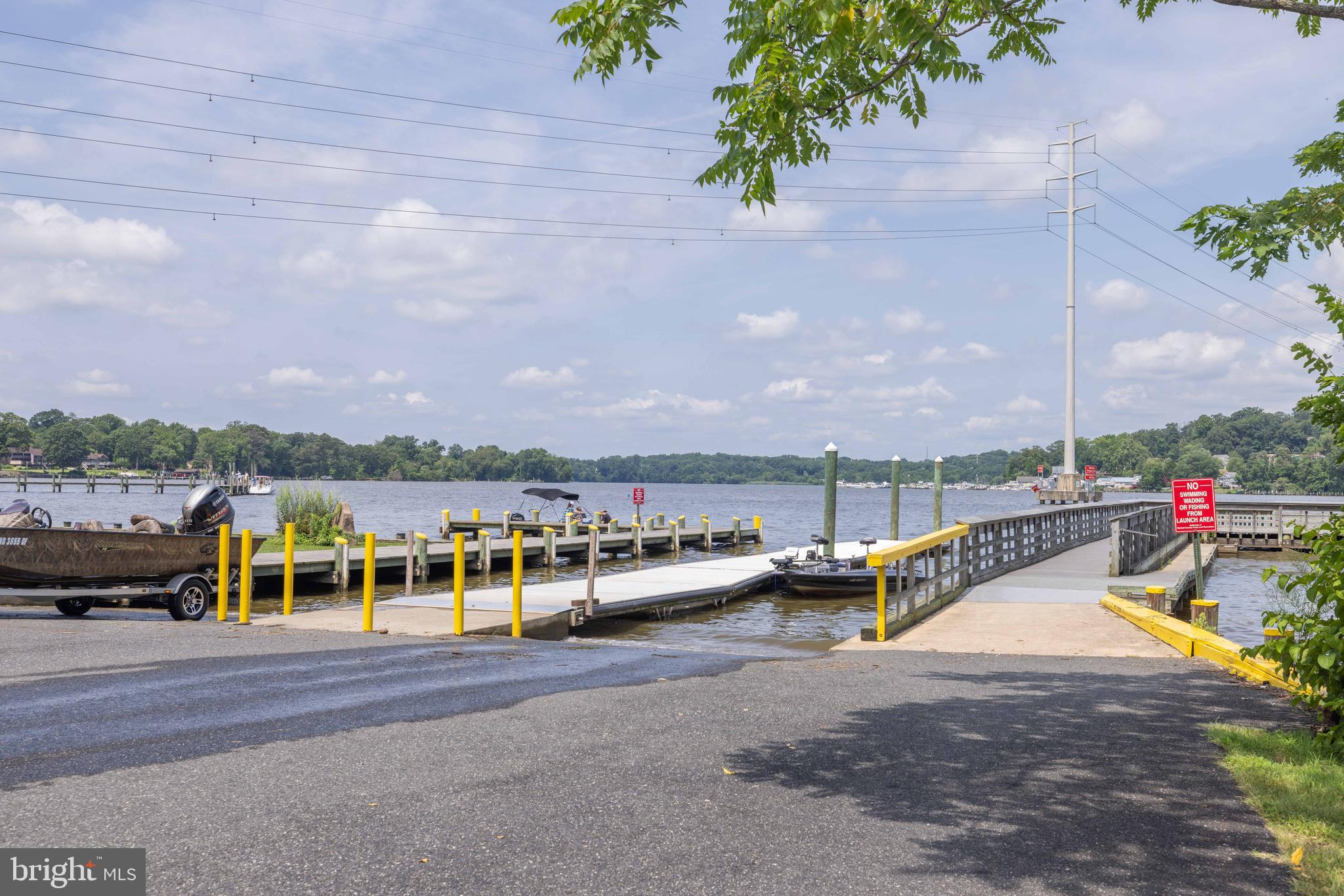 SCHOLAR WOODS - Residential