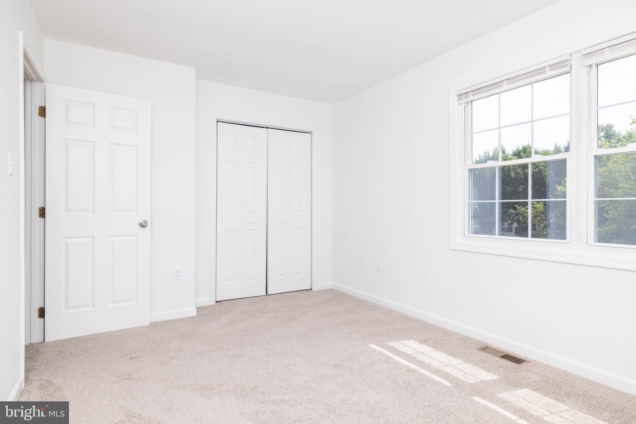 SCHOLAR WOODS - Residential