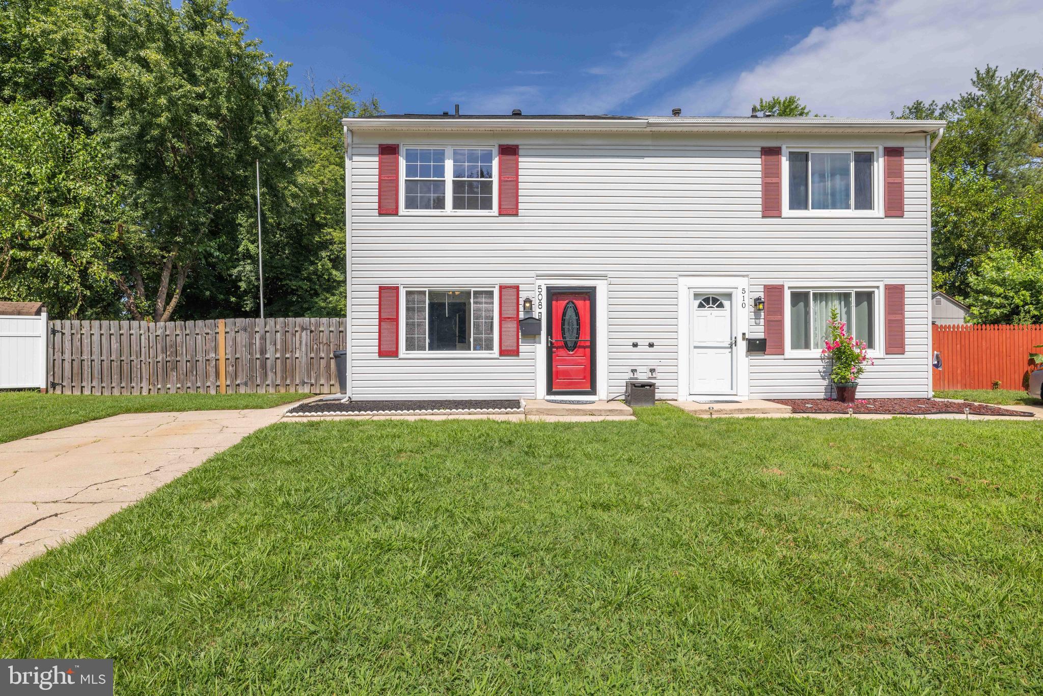 SCHOLAR WOODS - Residential