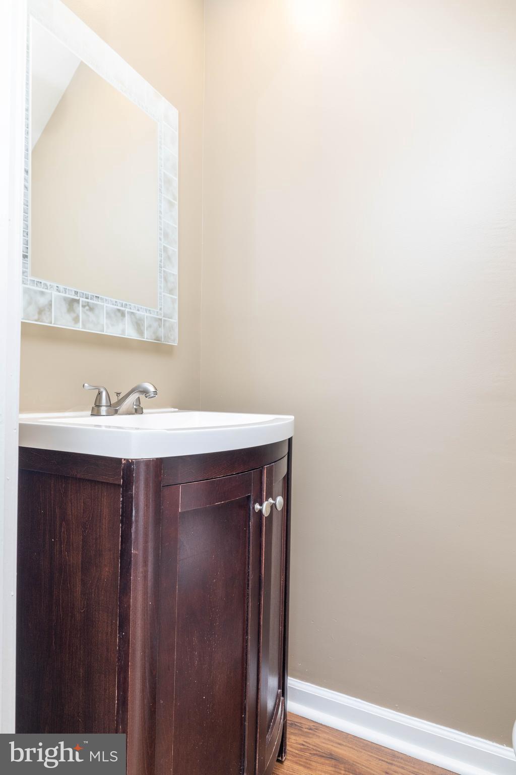 SCHOLAR WOODS - Residential