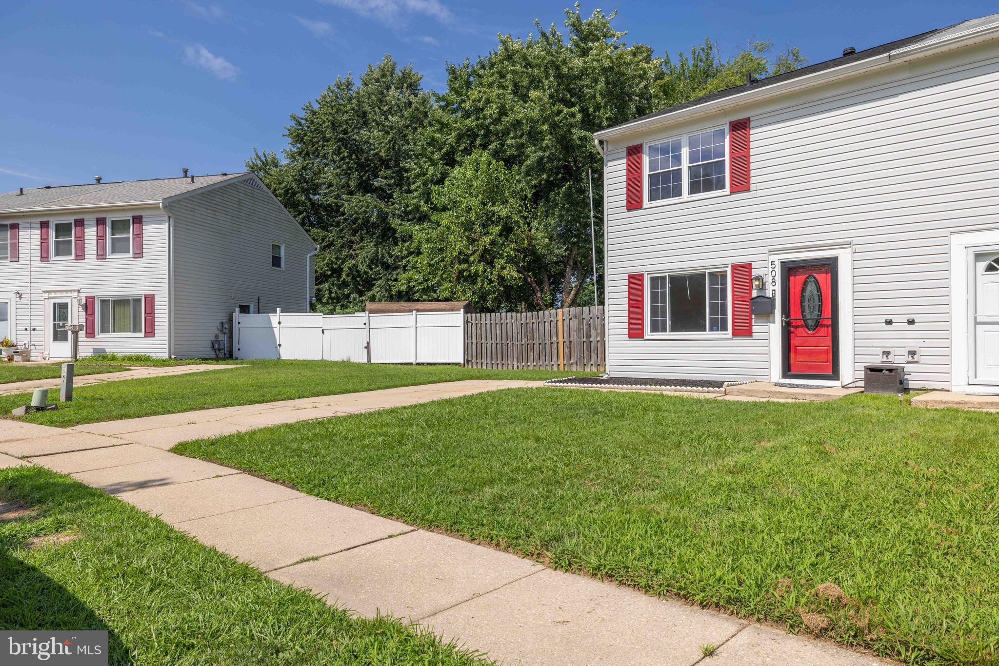 SCHOLAR WOODS - Residential