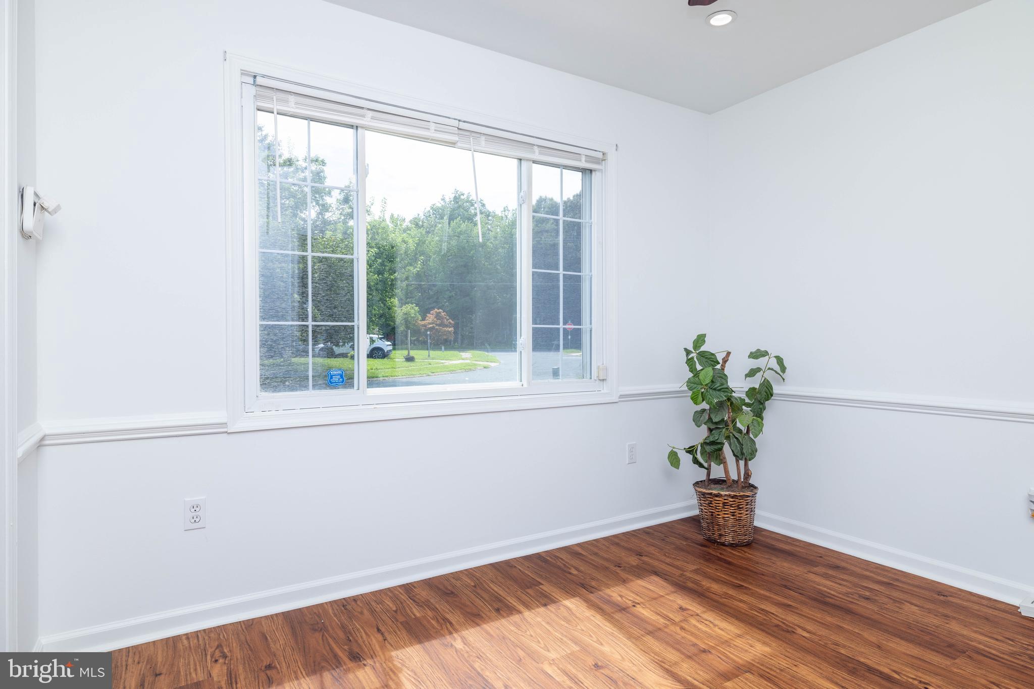 SCHOLAR WOODS - Residential