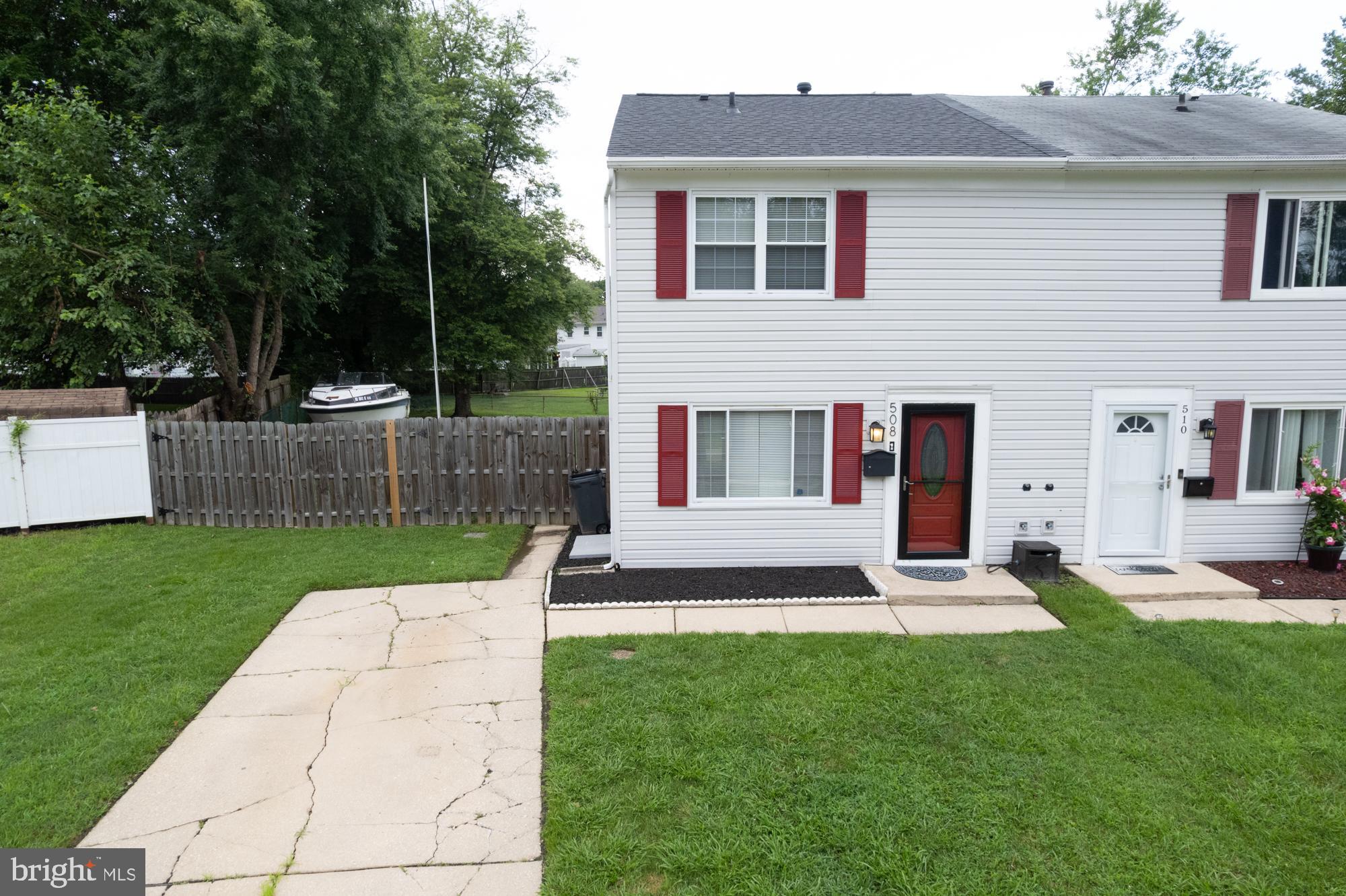 508 SCHOLAR COURT