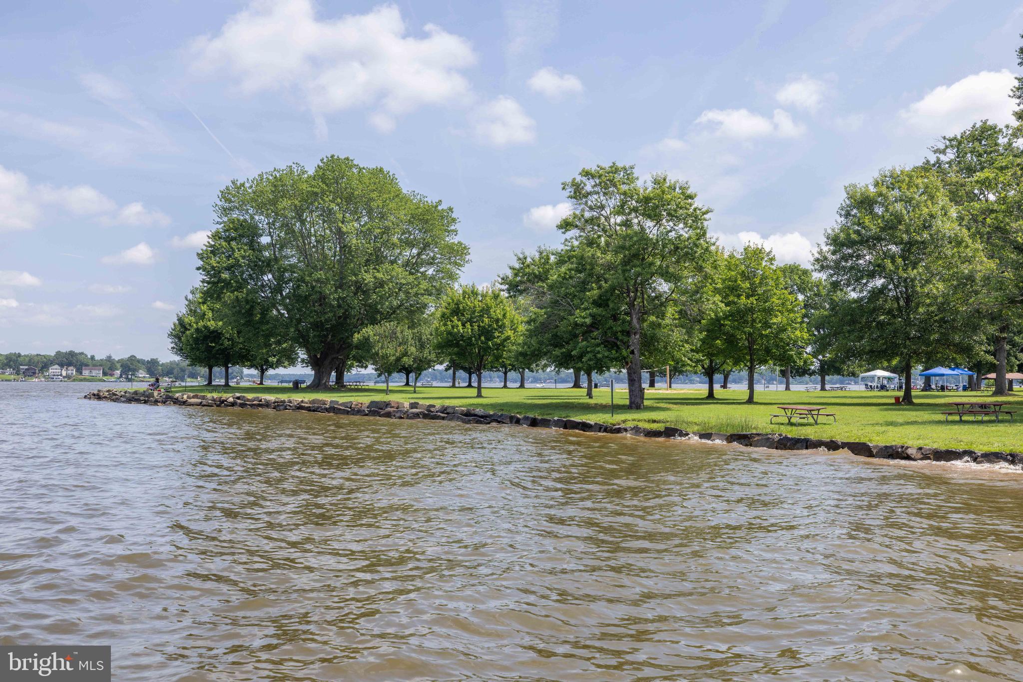 SCHOLAR WOODS - Residential