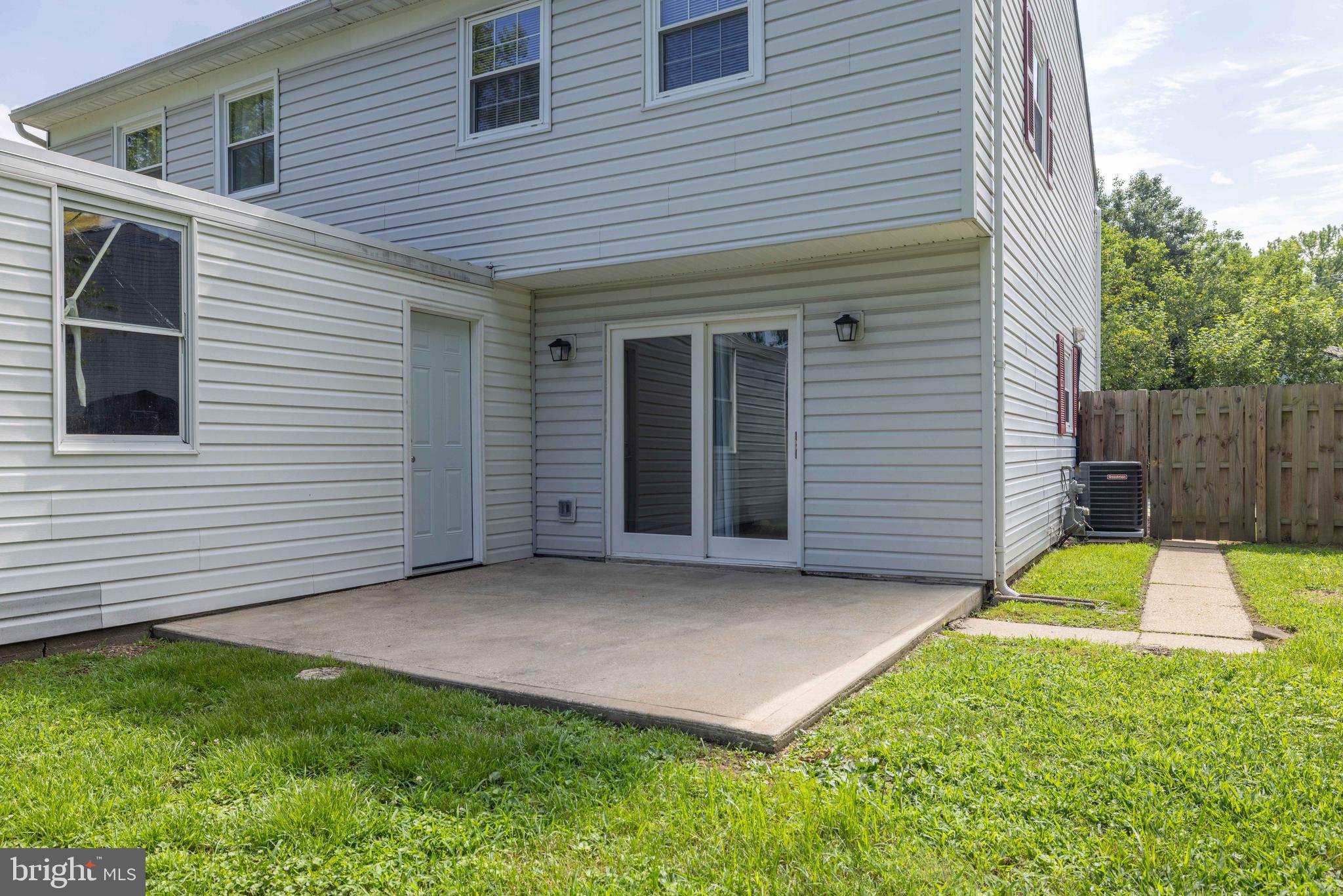 SCHOLAR WOODS - Residential