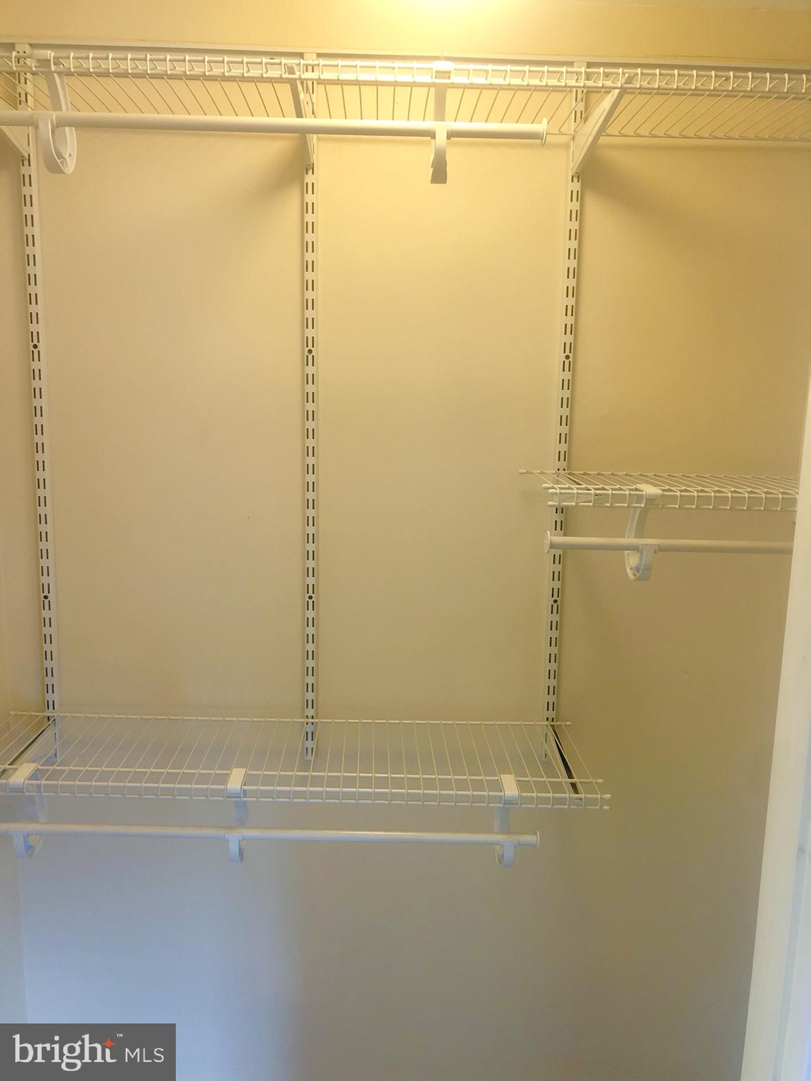 LAUREL - Residential Lease