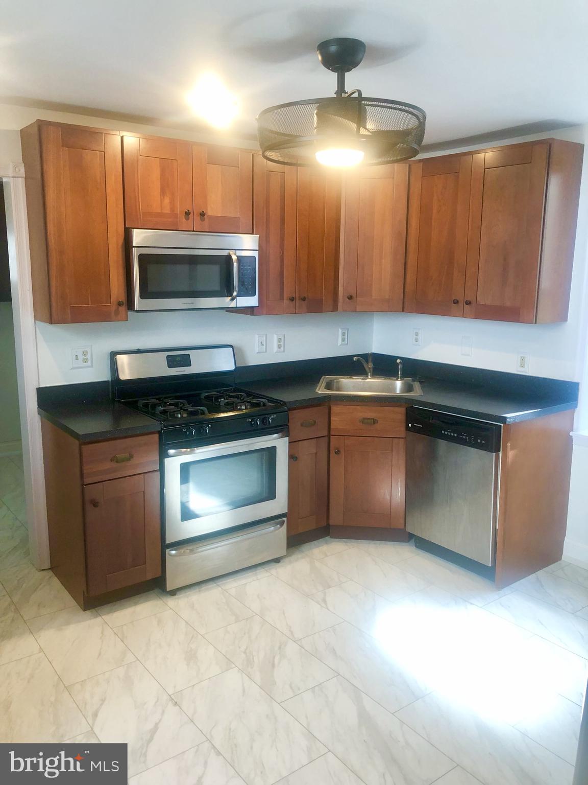 LAUREL - Residential Lease