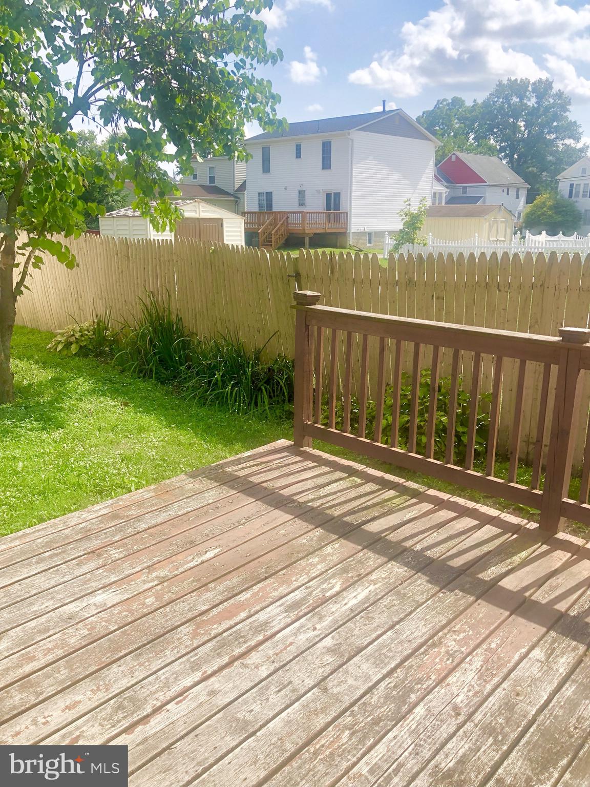 LAUREL - Residential Lease