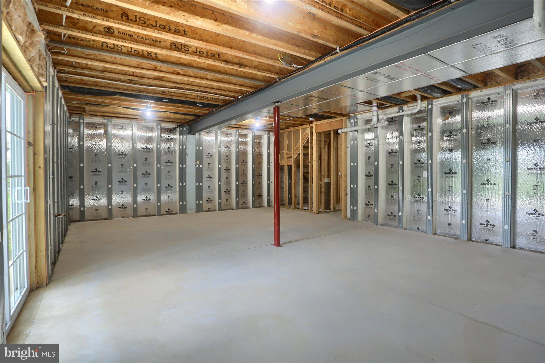 MACINTOSH CROSSING - Residential