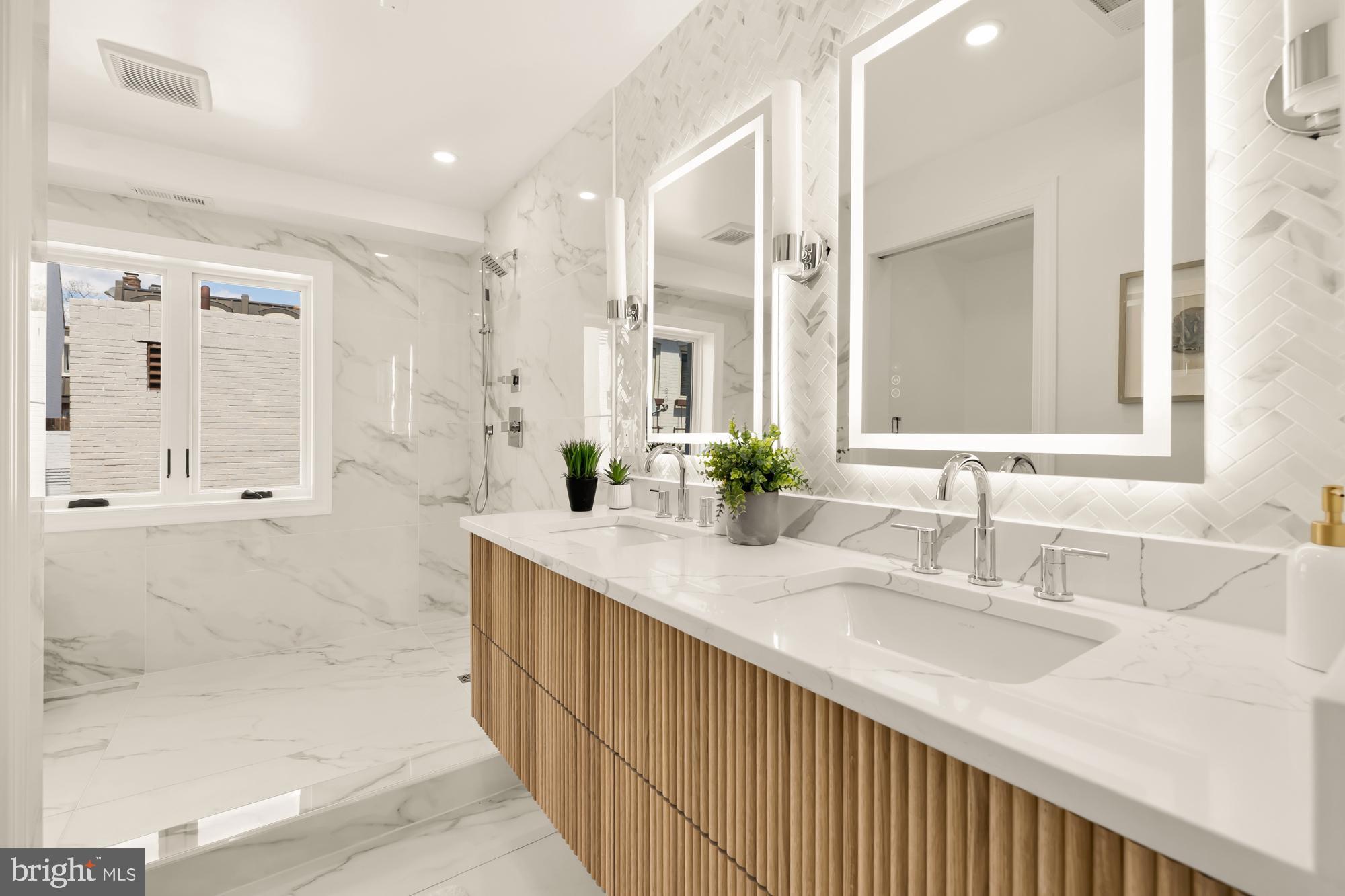 1200 POTOMAC STREET NW T5