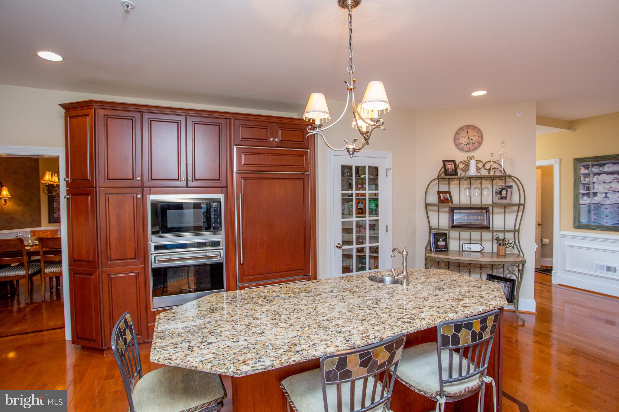 AVALLON AT MOYERS - Residential