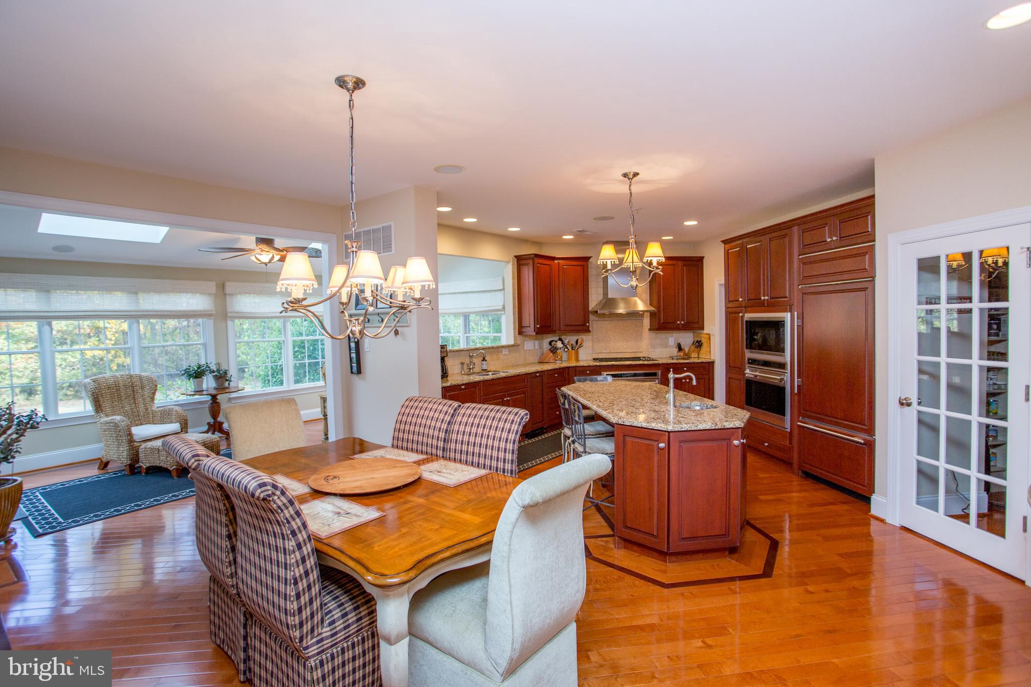 AVALLON AT MOYERS - Residential