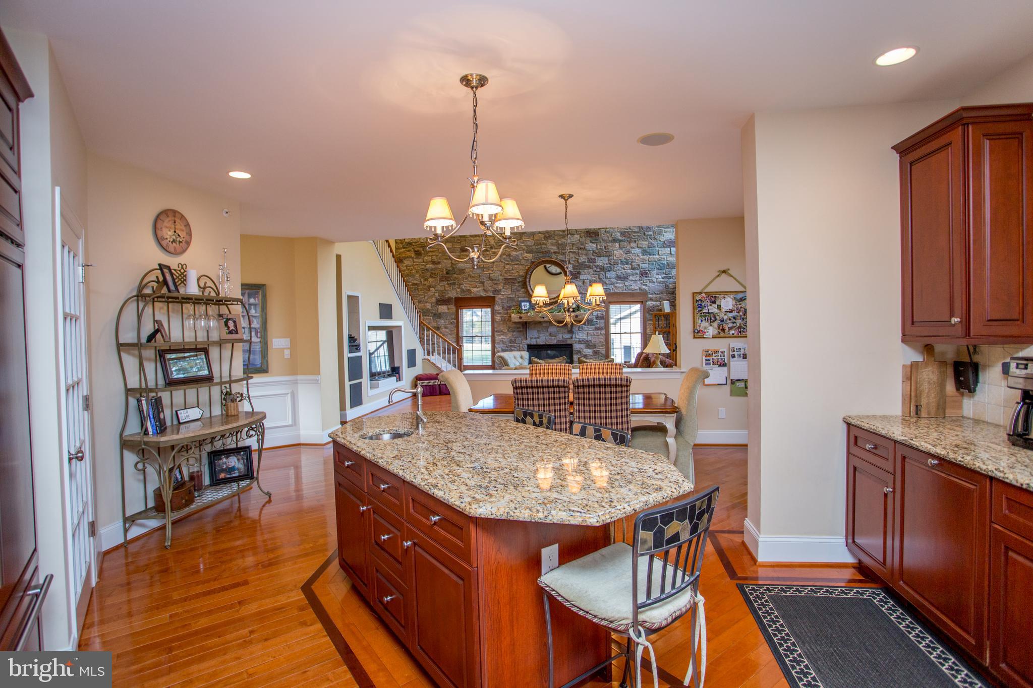 AVALLON AT MOYERS - Residential