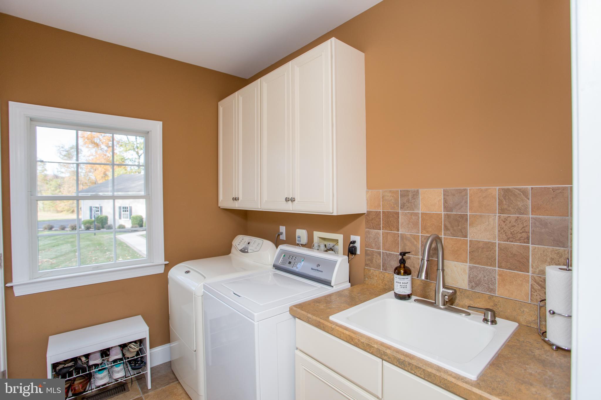 AVALLON AT MOYERS - Residential