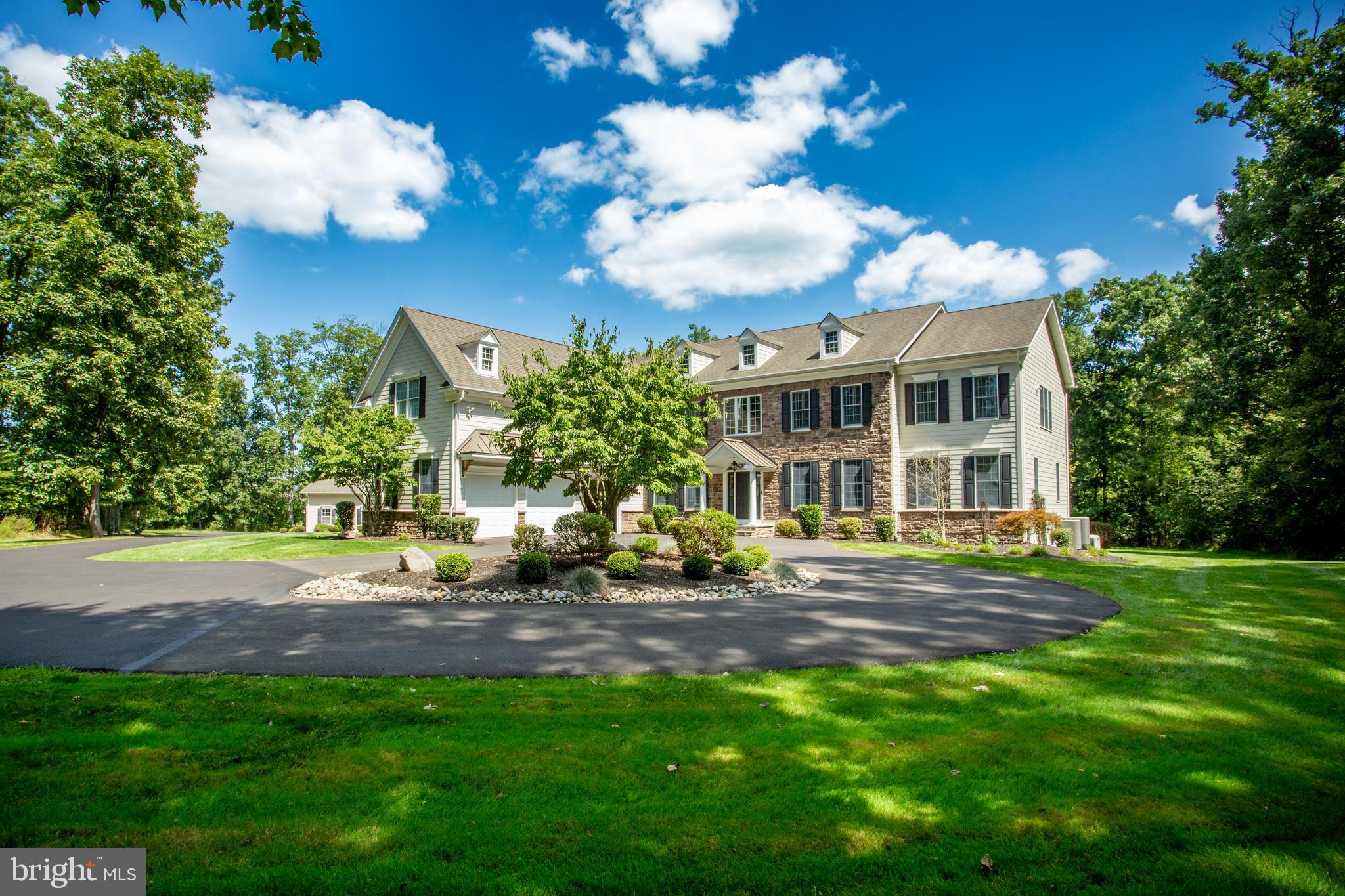 AVALLON AT MOYERS - Residential