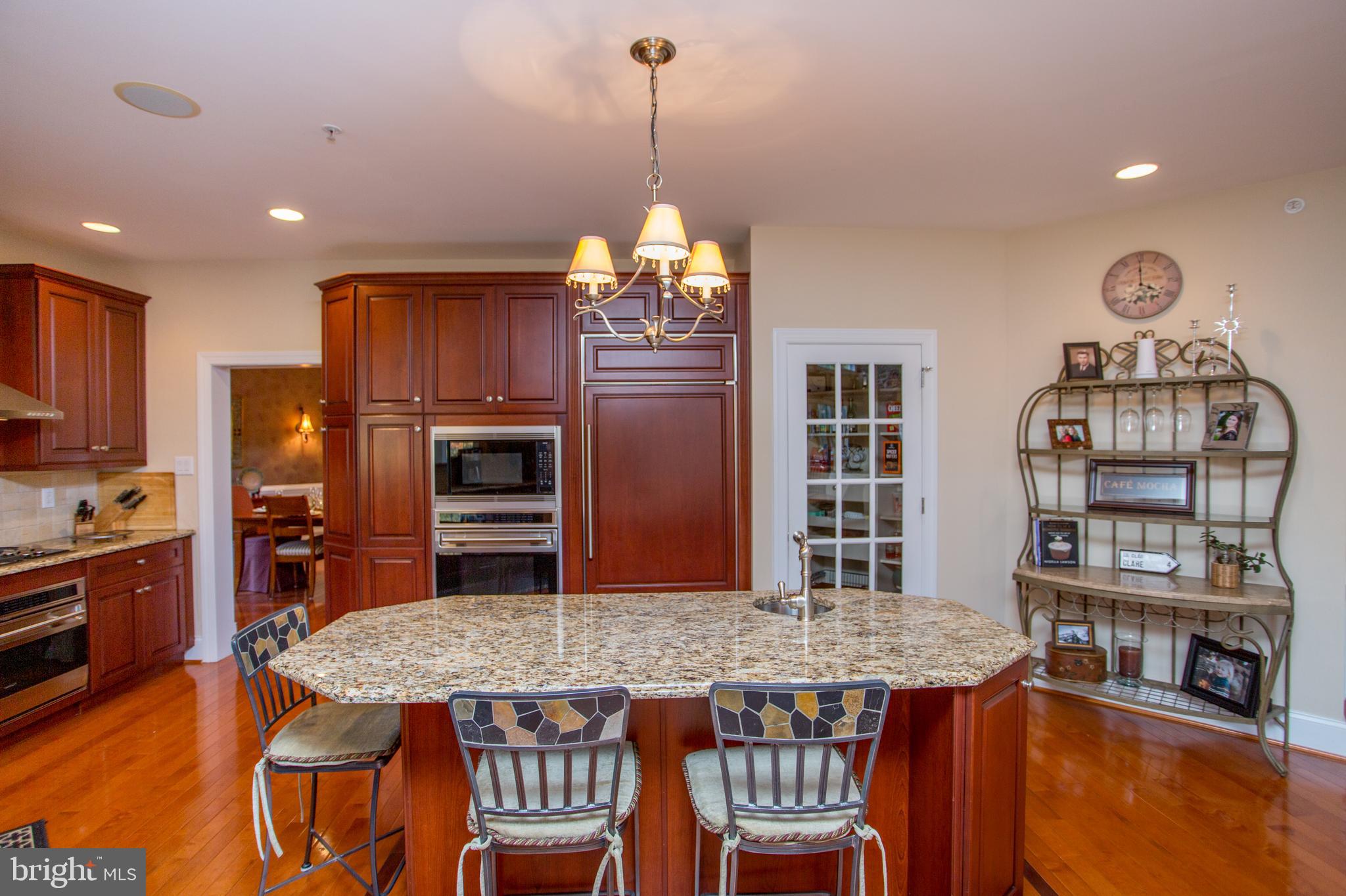 AVALLON AT MOYERS - Residential