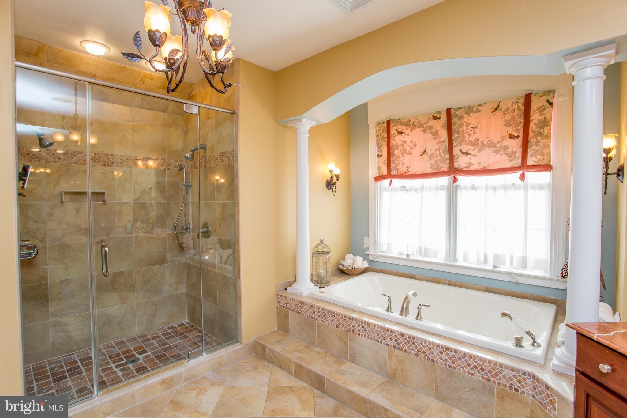 AVALLON AT MOYERS - Residential