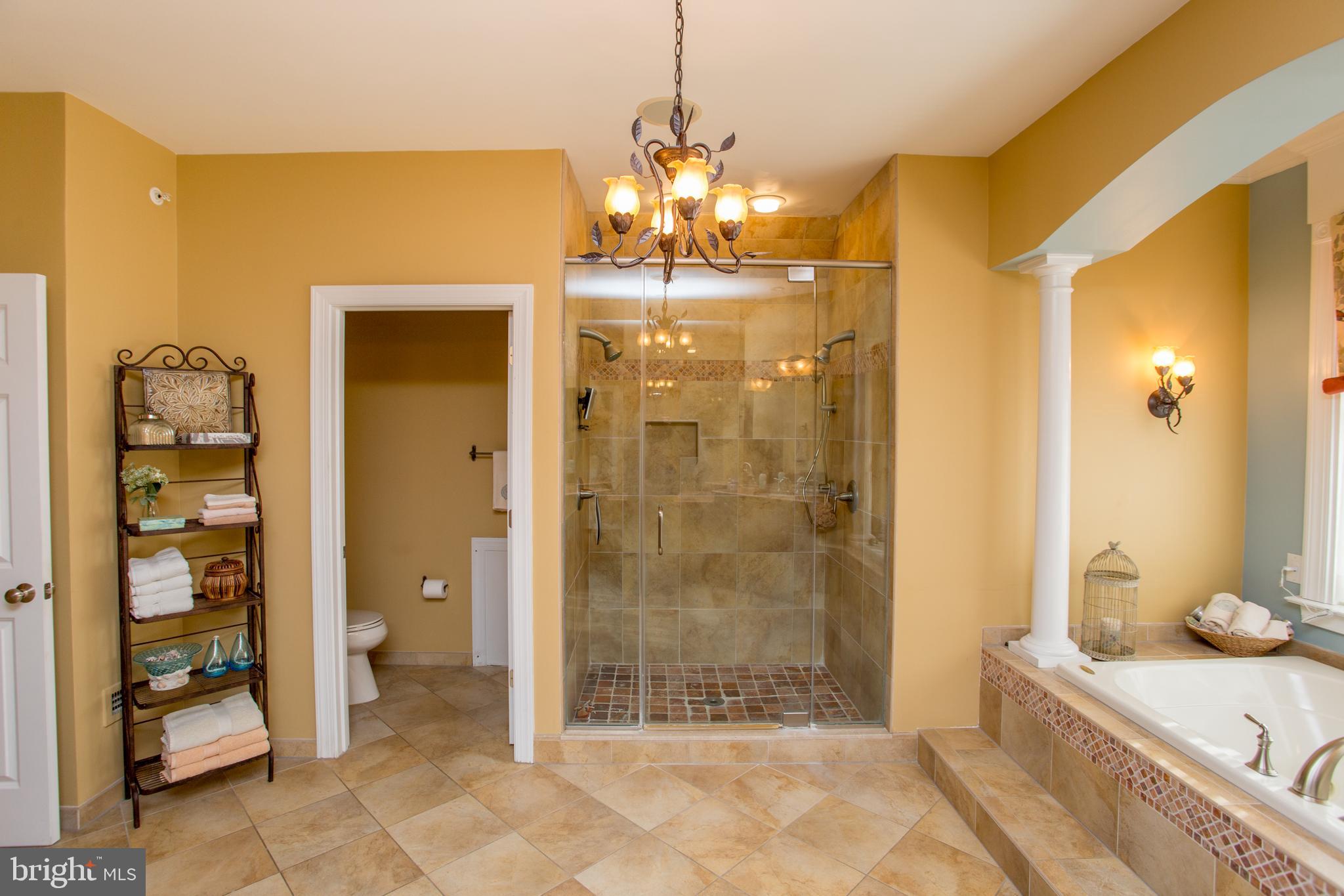 AVALLON AT MOYERS - Residential