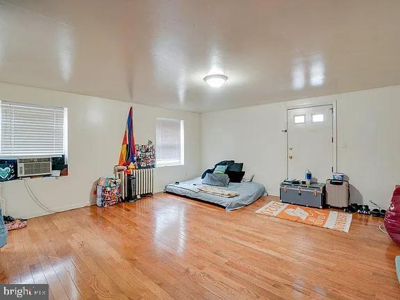 HOLLINS MARKET - Residential Lease