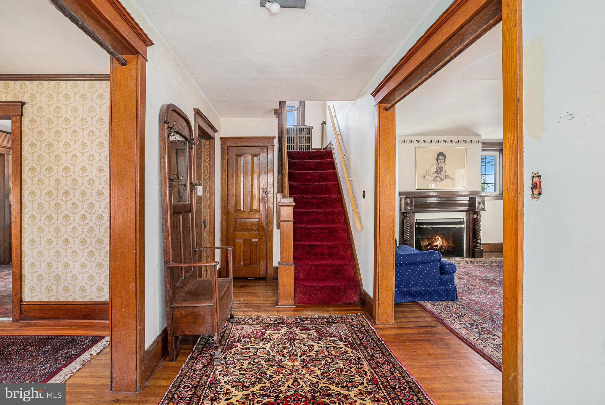 151 W 10TH AVENUE