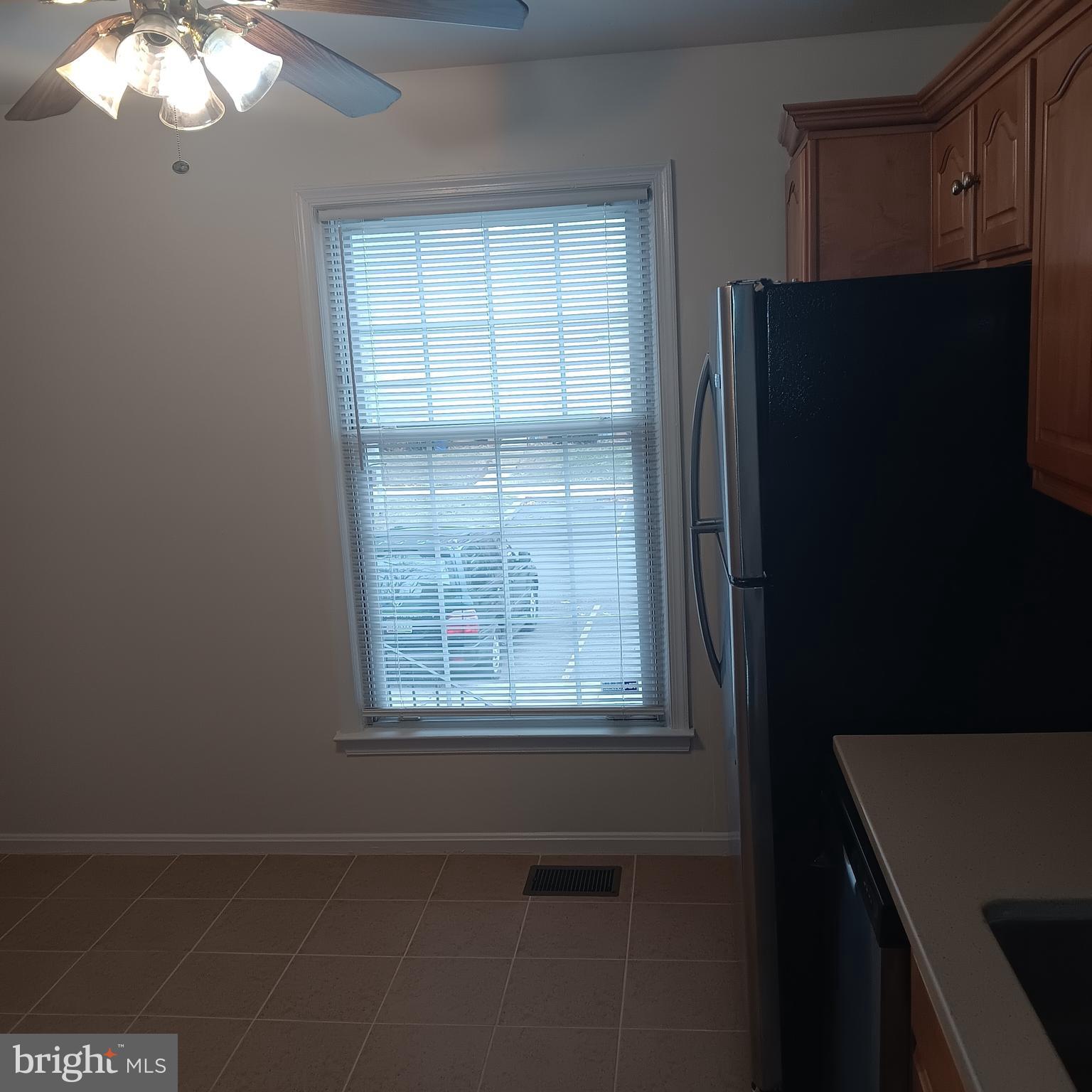 BELLE AMI CONDO-PHASE 3> - Residential Lease