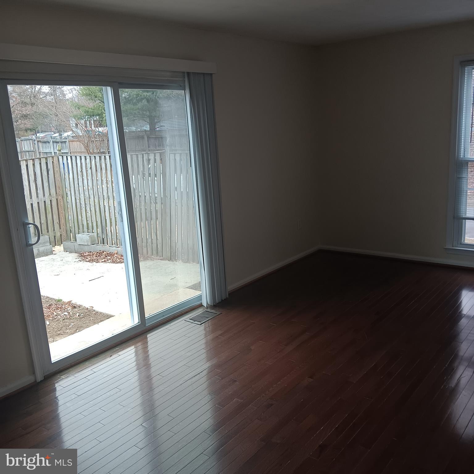 BELLE AMI CONDO-PHASE 3> - Residential Lease