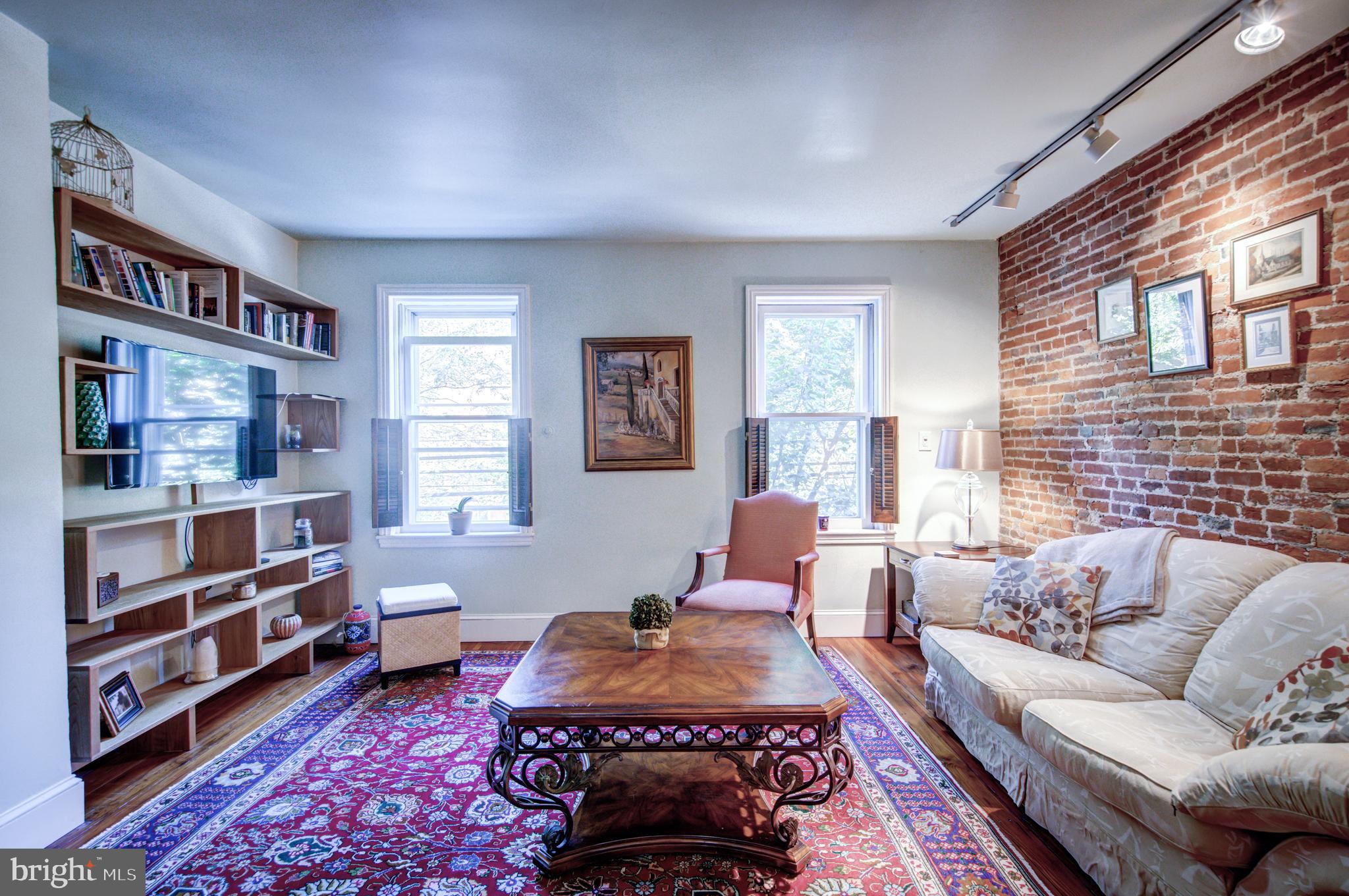 SPRING GARDEN - Residential