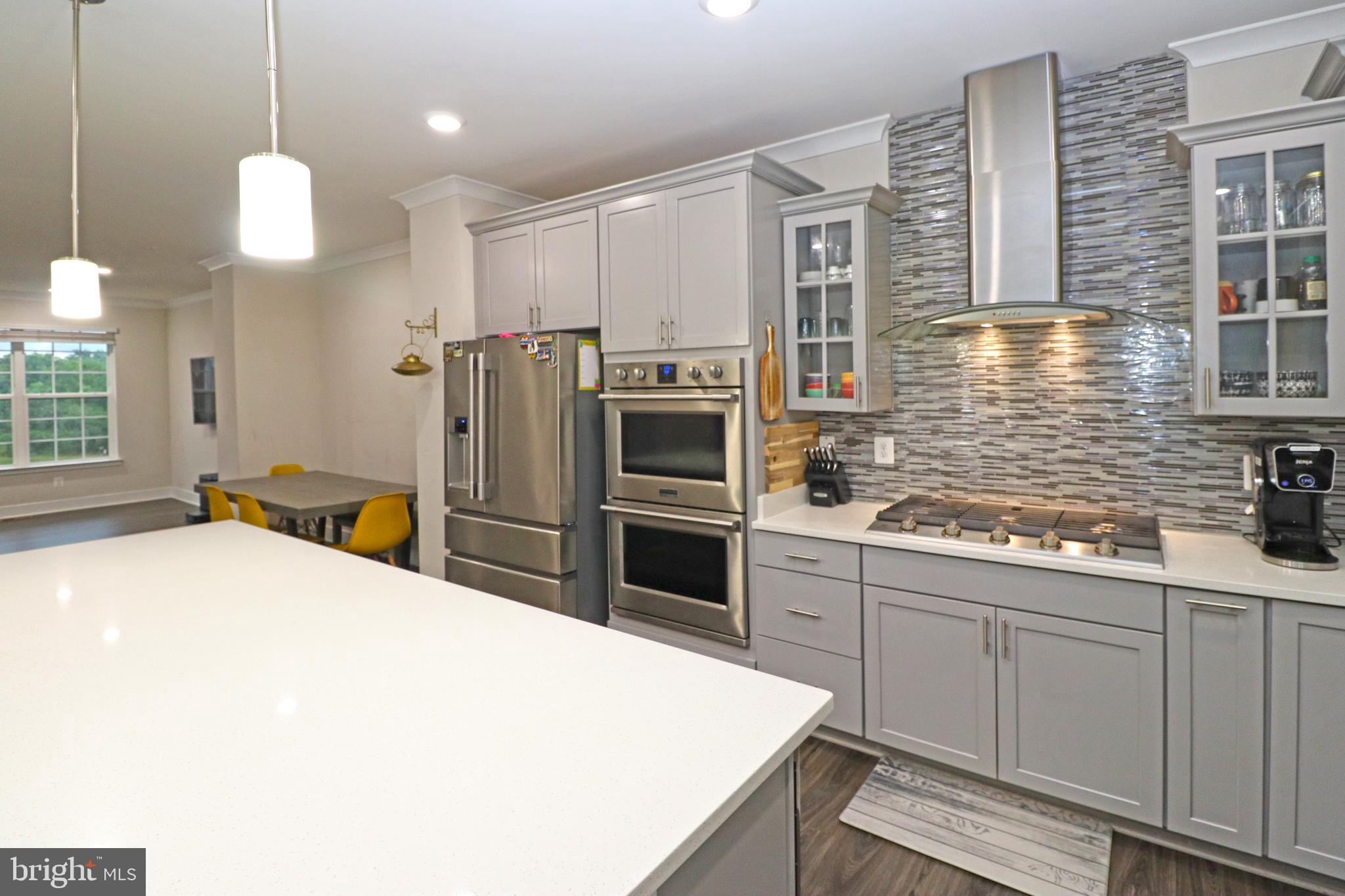 BLUE STREAM - Residential Lease