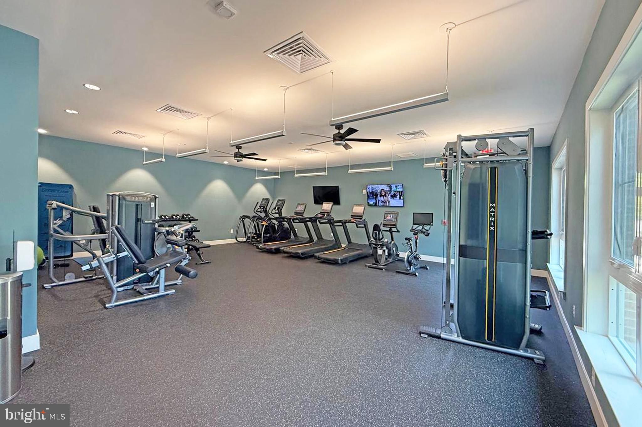 BLUE STREAM - Residential Lease