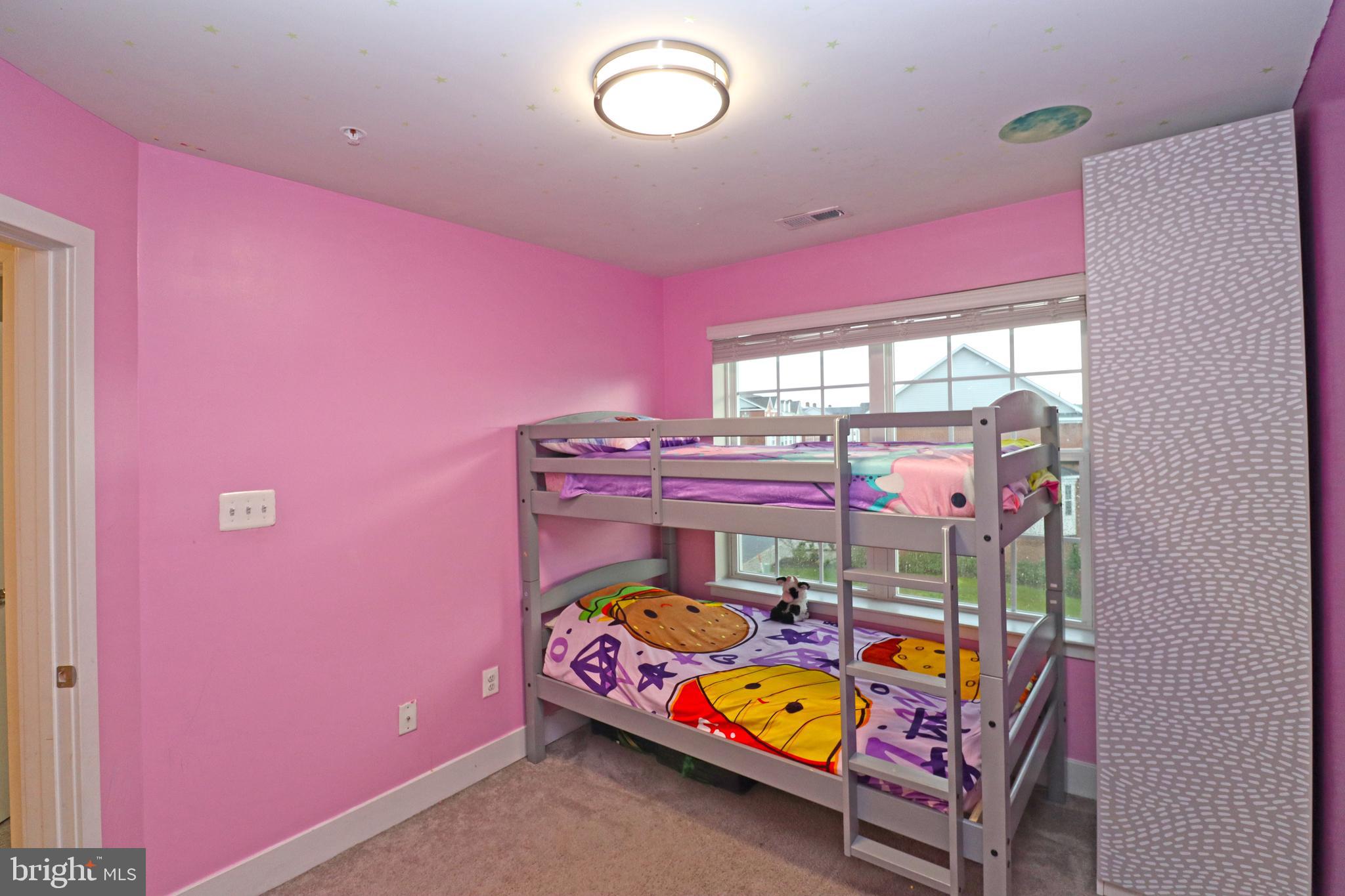 BLUE STREAM - Residential Lease