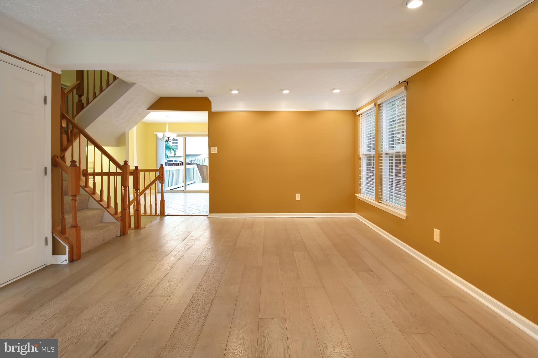 EATON SQUARE - Residential