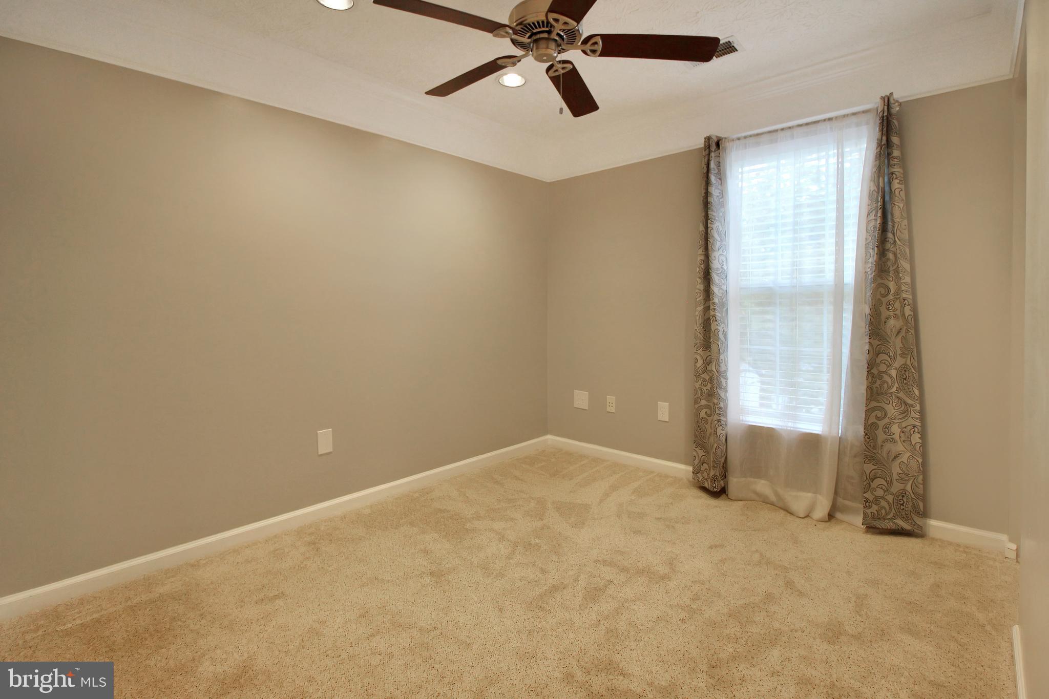 EATON SQUARE - Residential