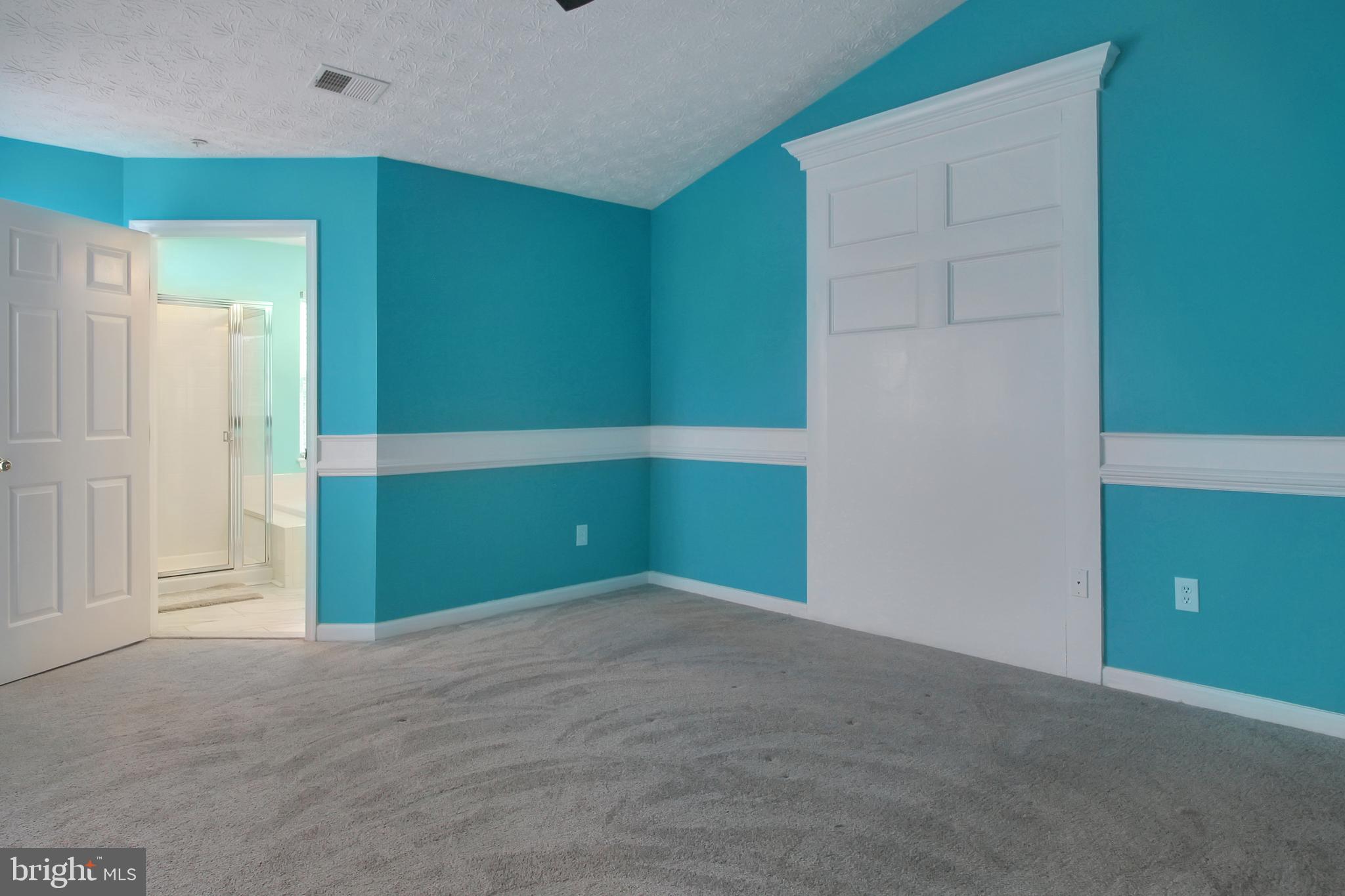 EATON SQUARE - Residential